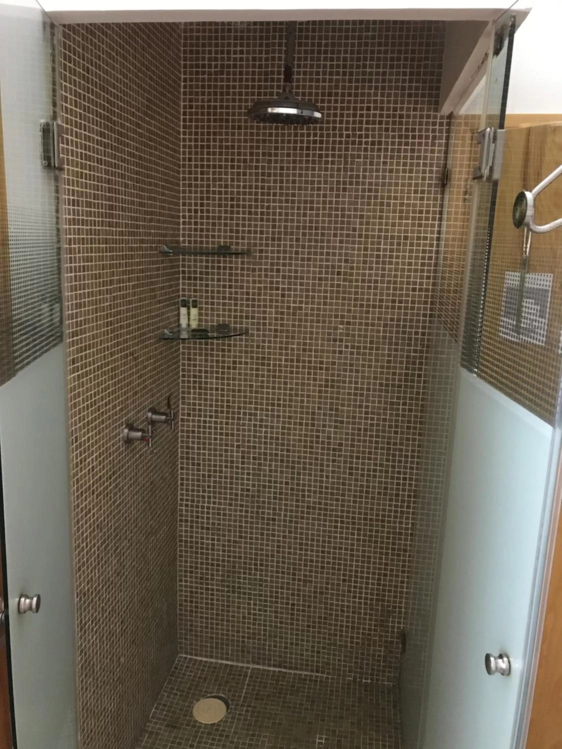 Bathroom in Casa Monraz Hotel Boutique