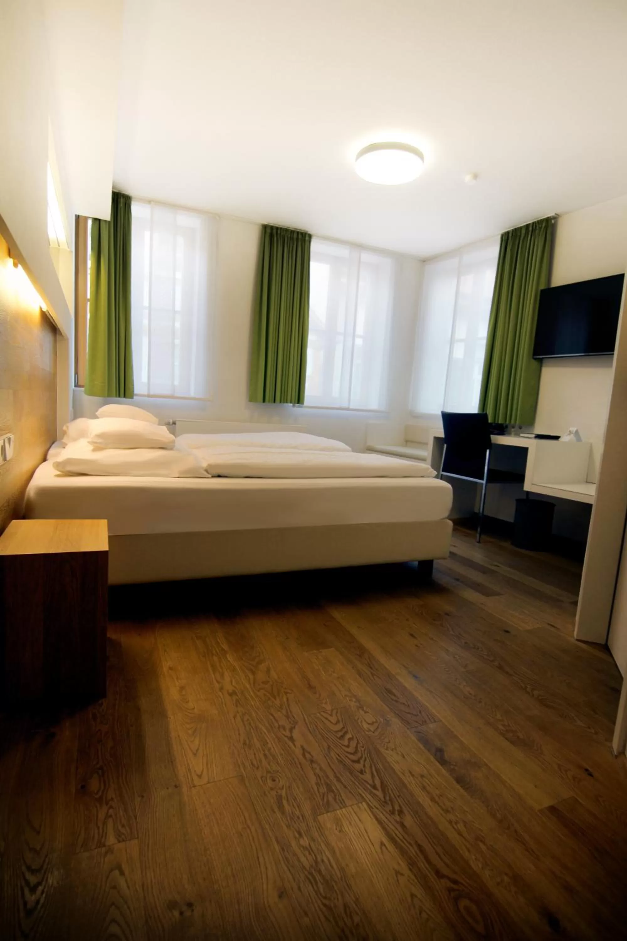 Other, Bed in Hotel-Restaurant Ochsen