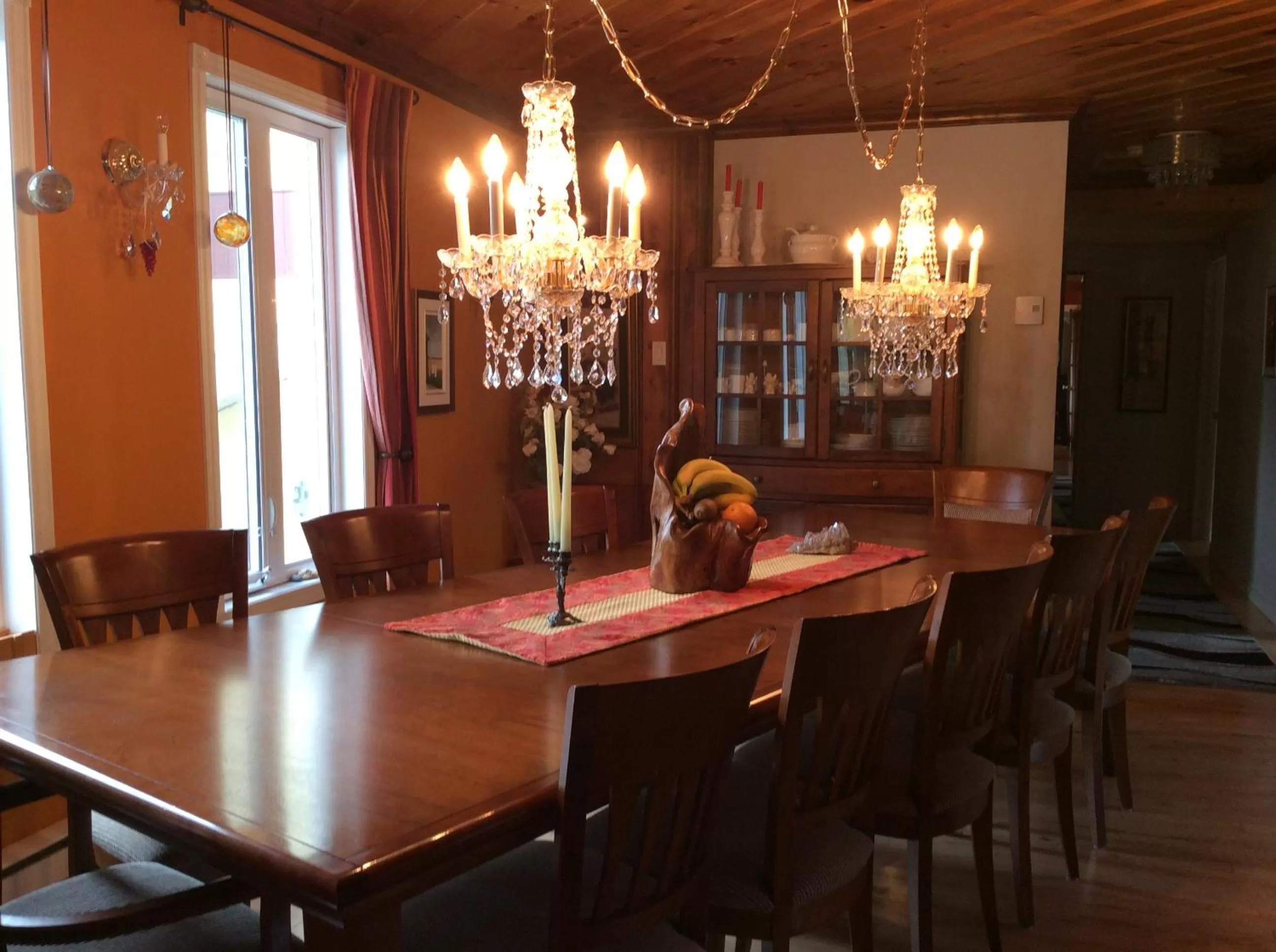 Communal kitchen, Restaurant/Places to Eat in Gîte de la Montagne Enchantée