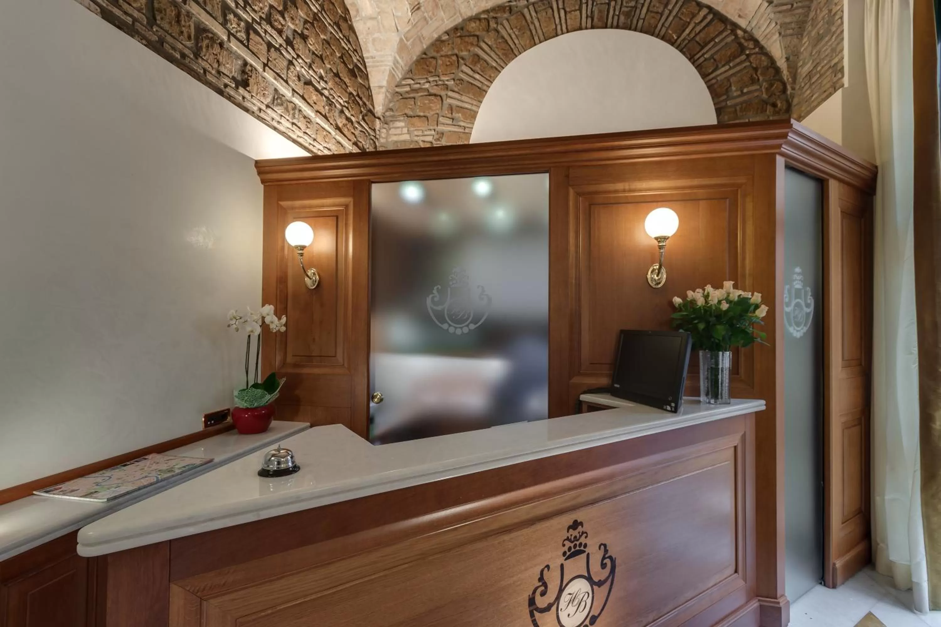 Lobby or reception, Bed in Hotel Borromeo