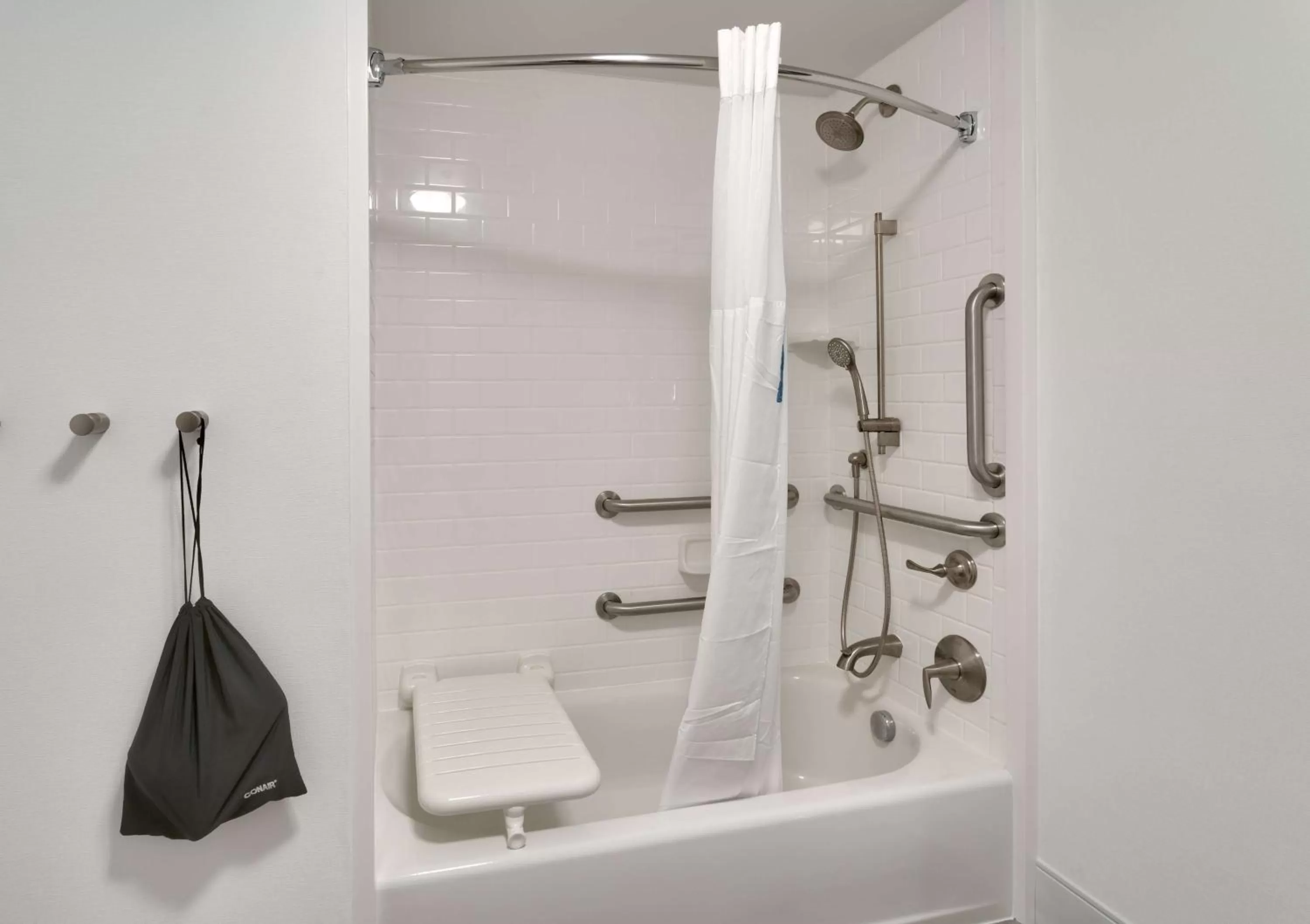 Bathroom in Hampton Inn & Suites Pocatello