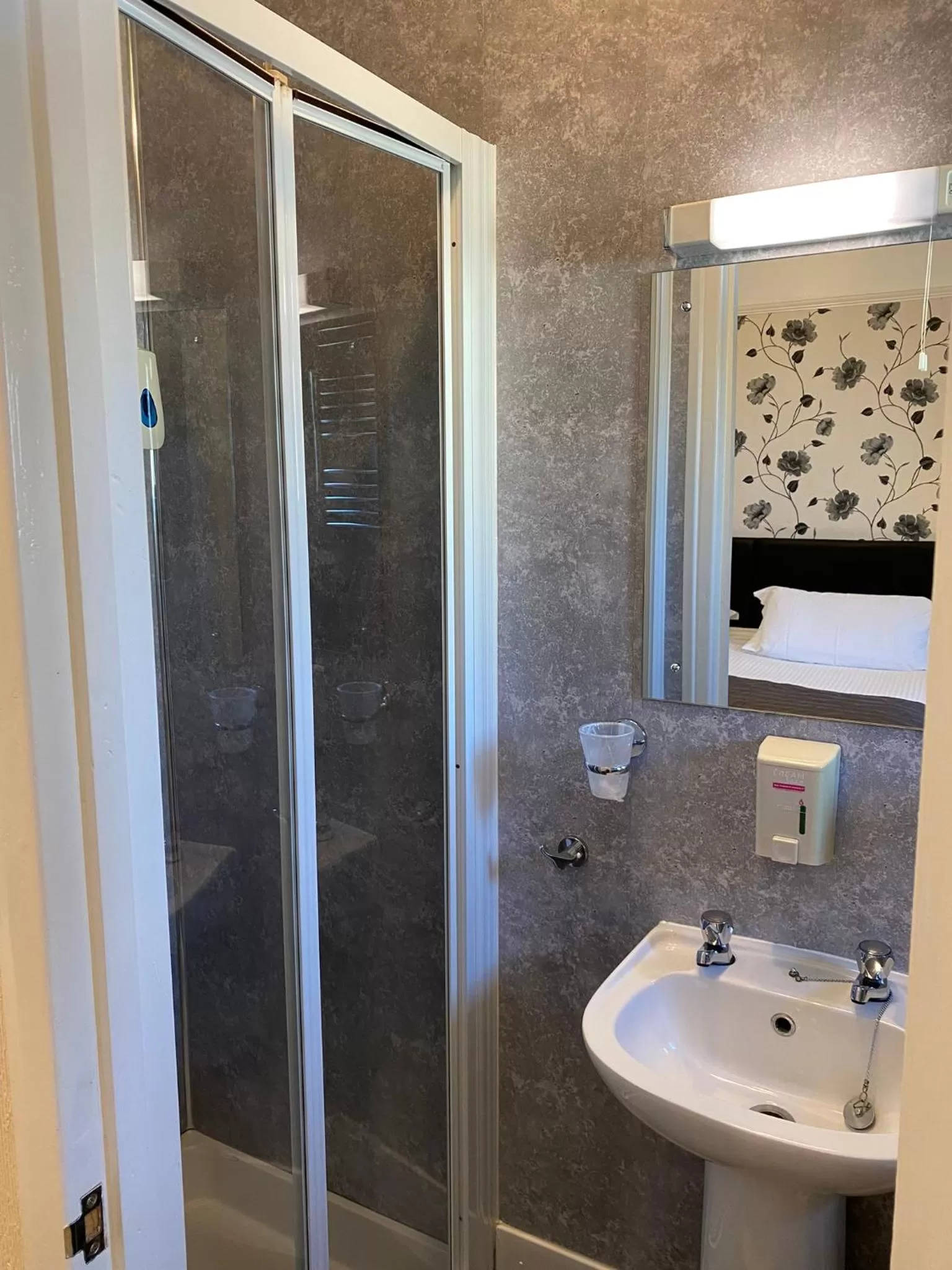 Shower, Bathroom in Paignton Court