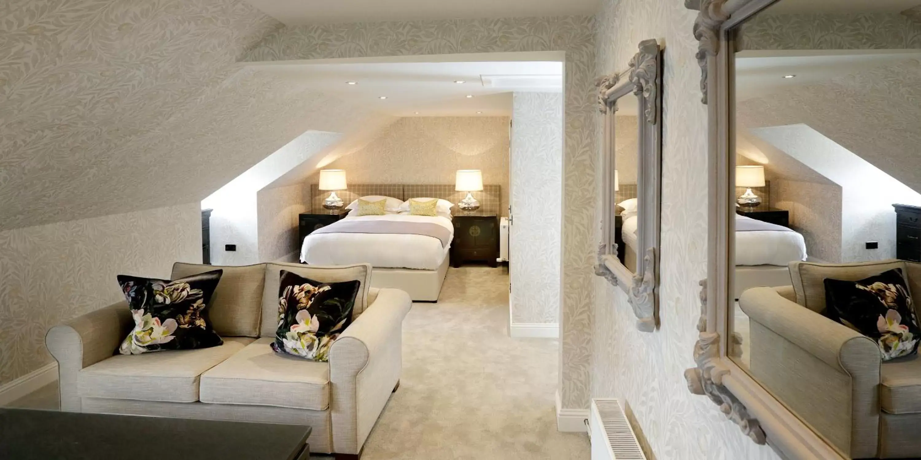 Townhouse Grand - single occupancy in Nira Caledonia Townhouse Grand - single occupancy in Nira Caledonia