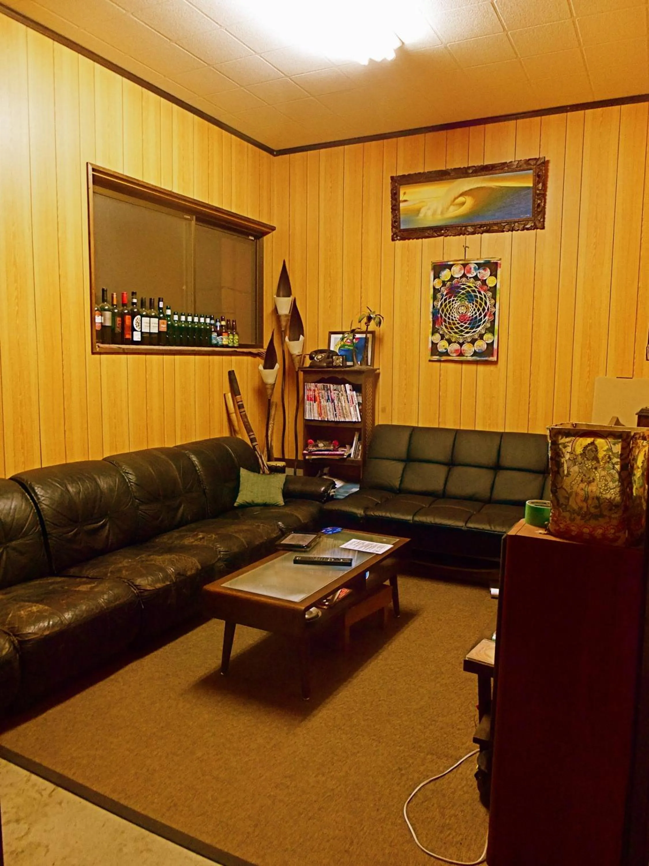 Communal lounge/ TV room in Aoshima Guesthouse Hooju