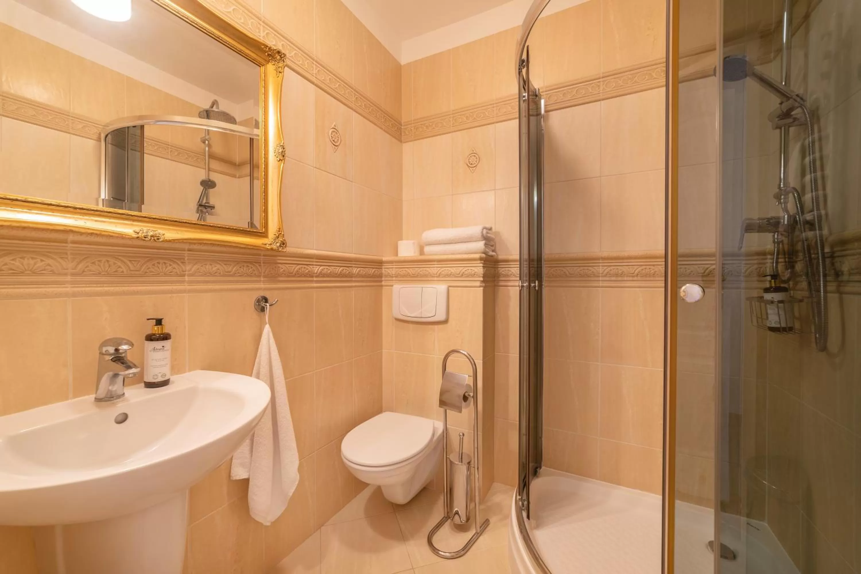 Bathroom in Pensjonat & Restauracja Admirał