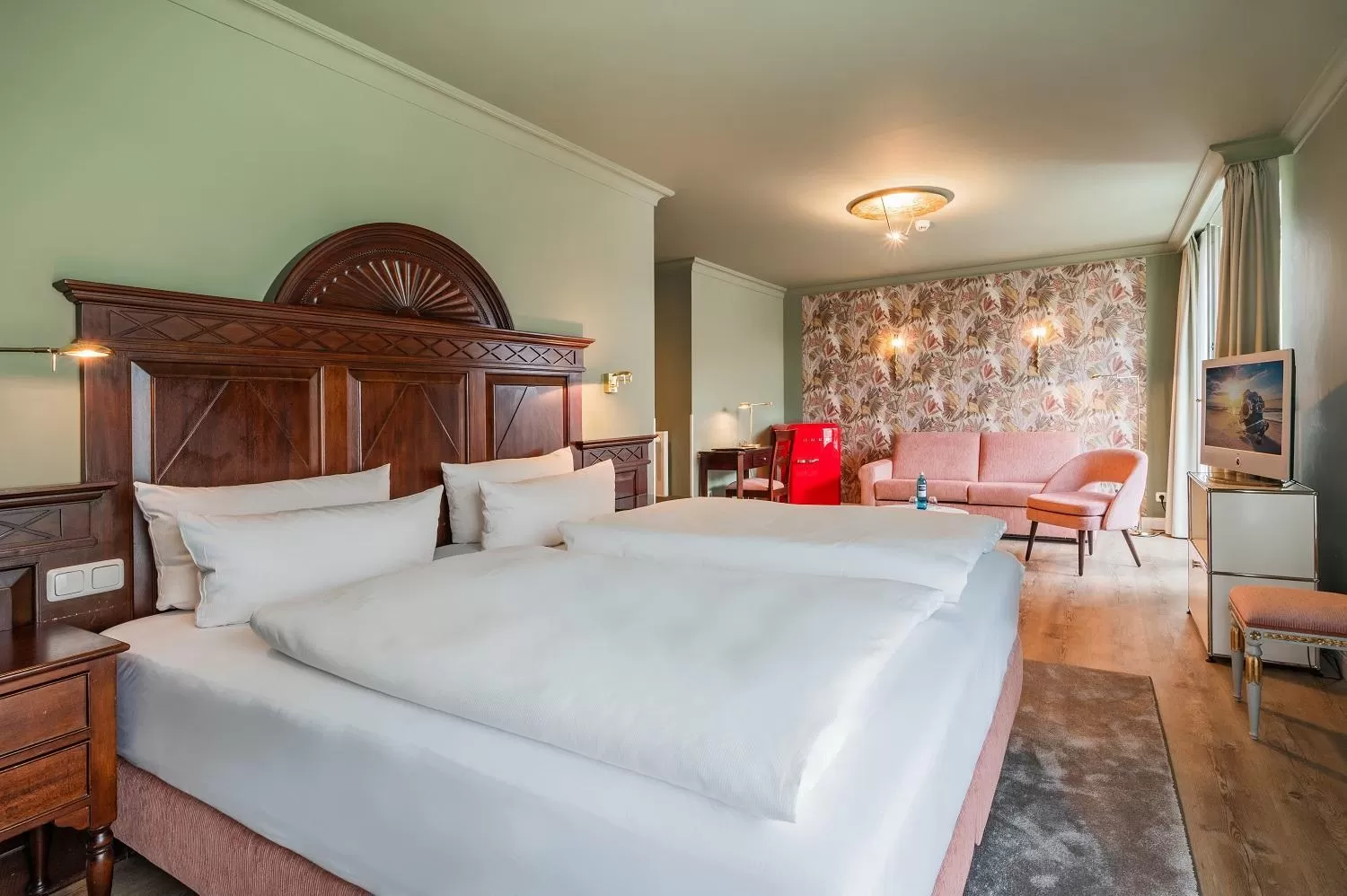 Bed in Strandhotel Heringsdorf mit Soleaußenpool 30 Grad