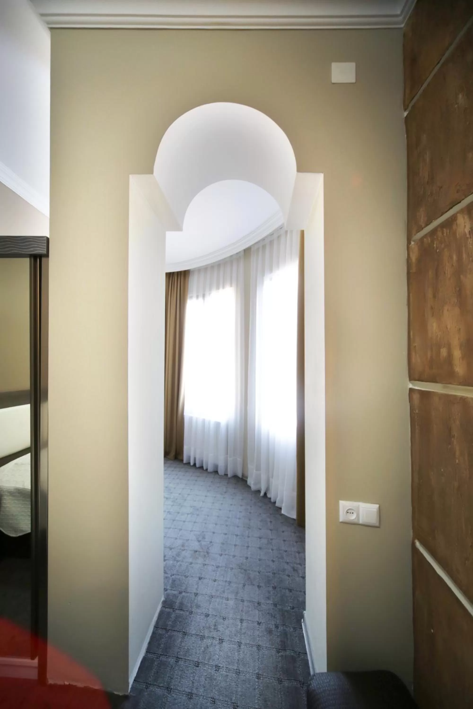 Other, Bed in Discovery Hotel