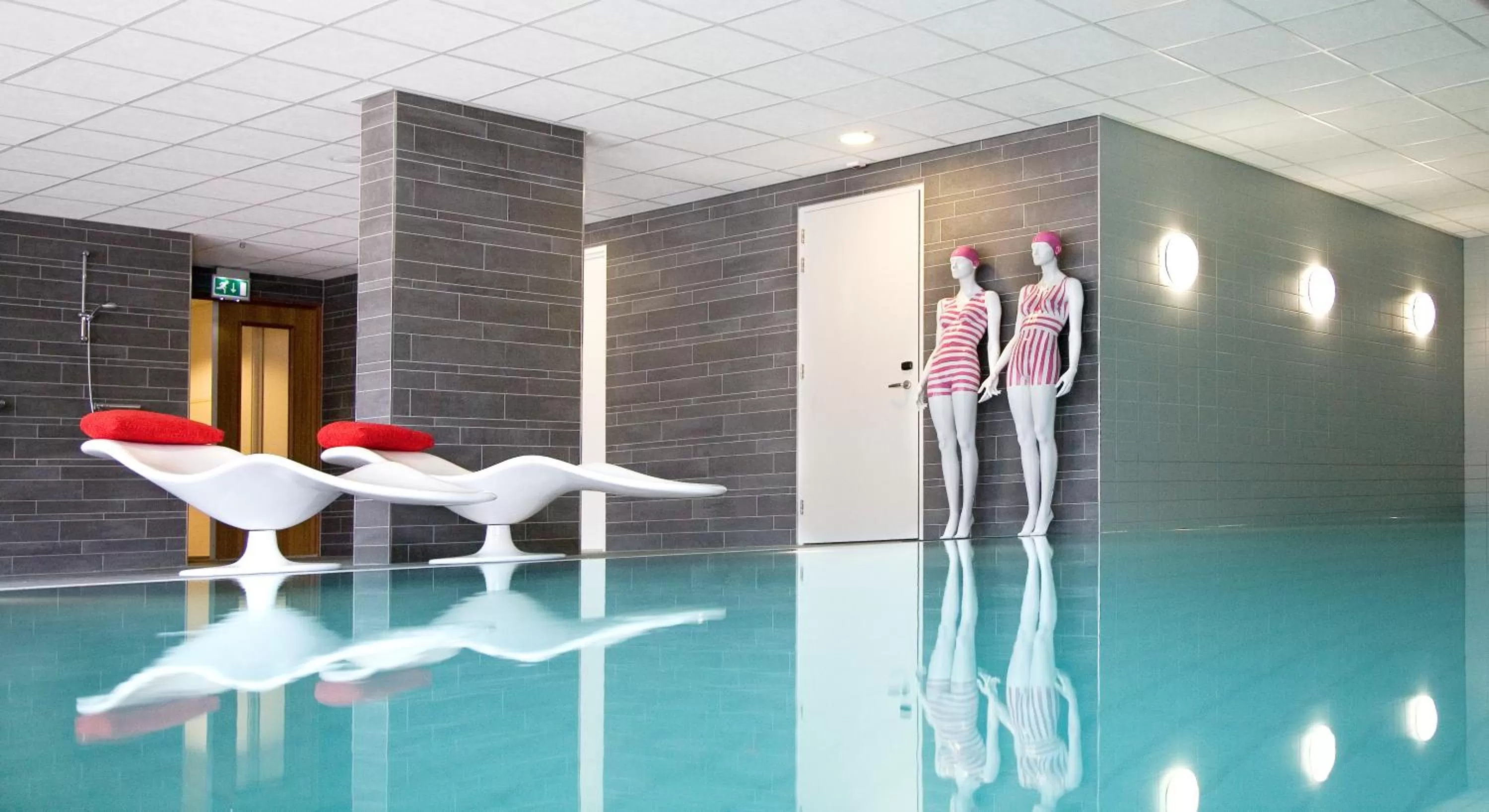 Swimming pool in WestCord Fashion Hotel Amsterdam