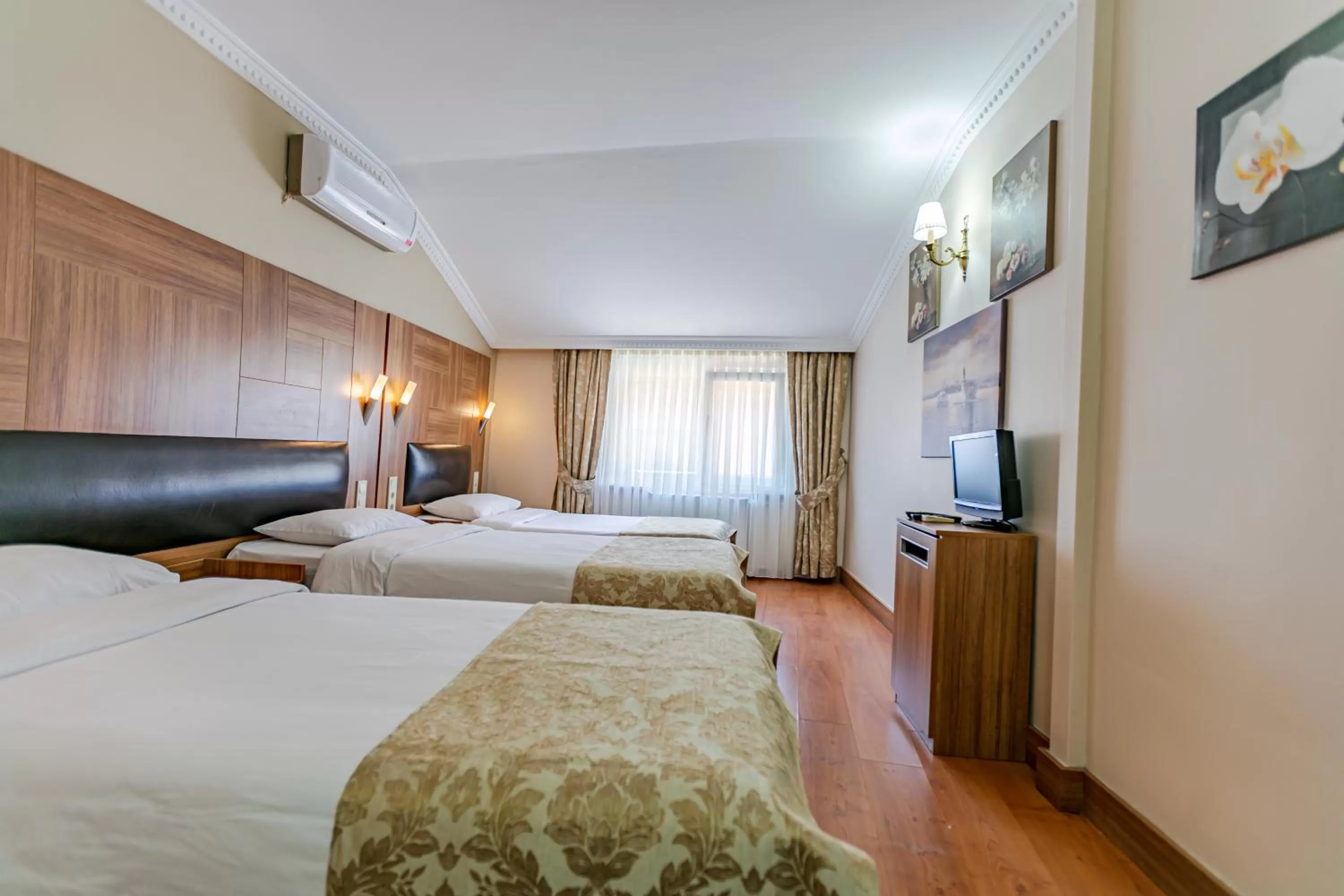 Bed in Elasophia Hotel