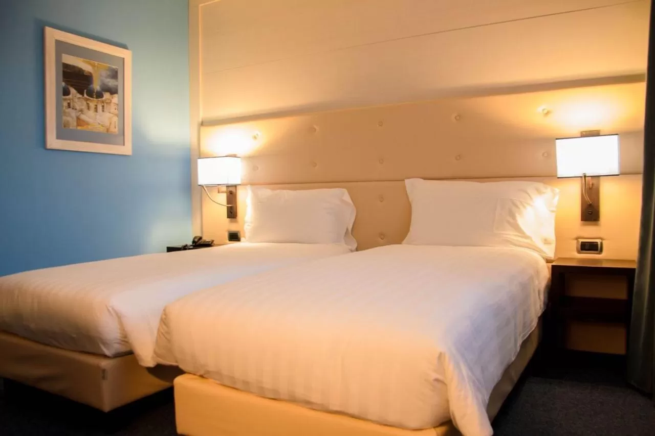 Bedroom, Bed in Palace Hotel Legnano