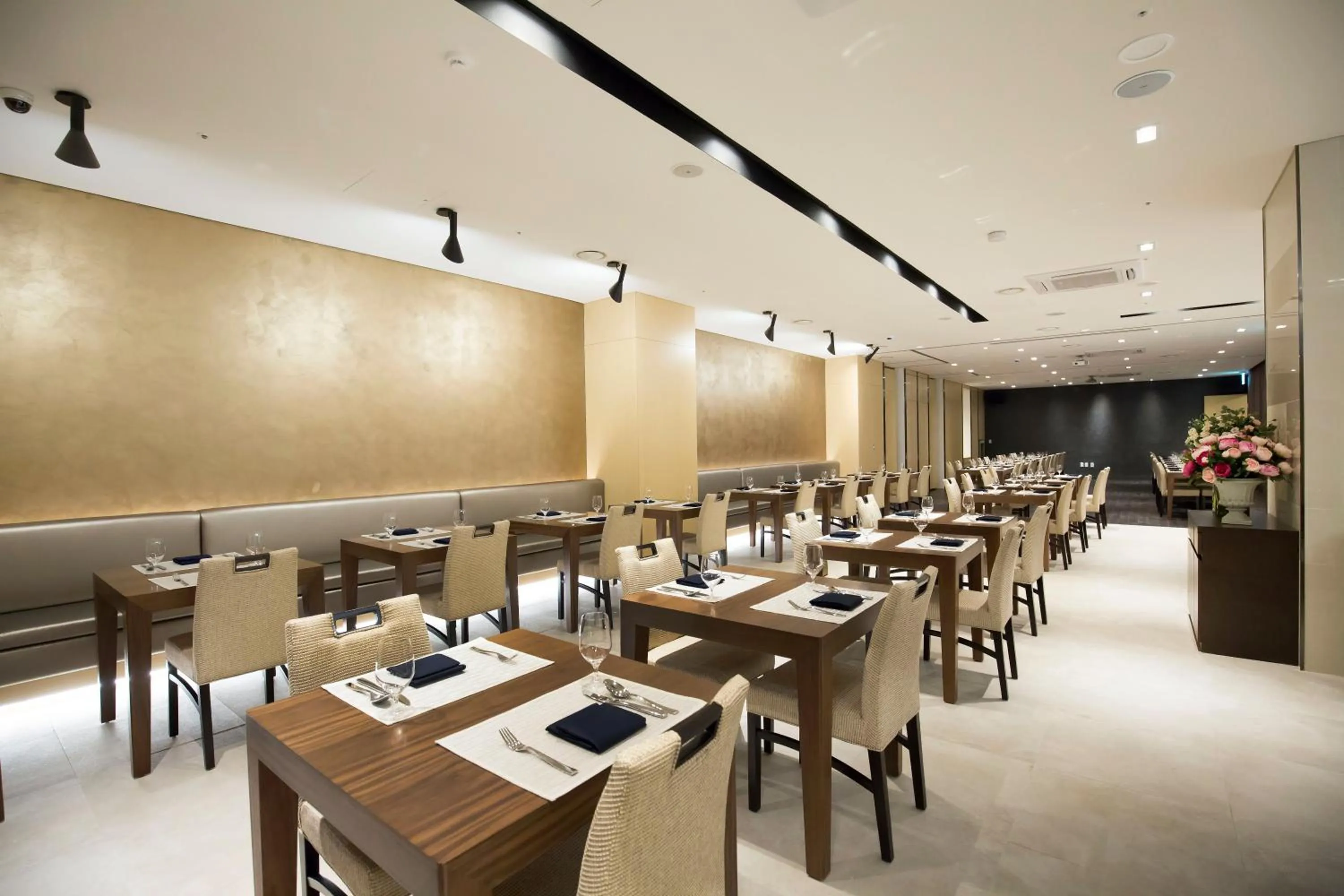 Restaurant/places to eat in Arirang Hill Hotel Dongdaemun