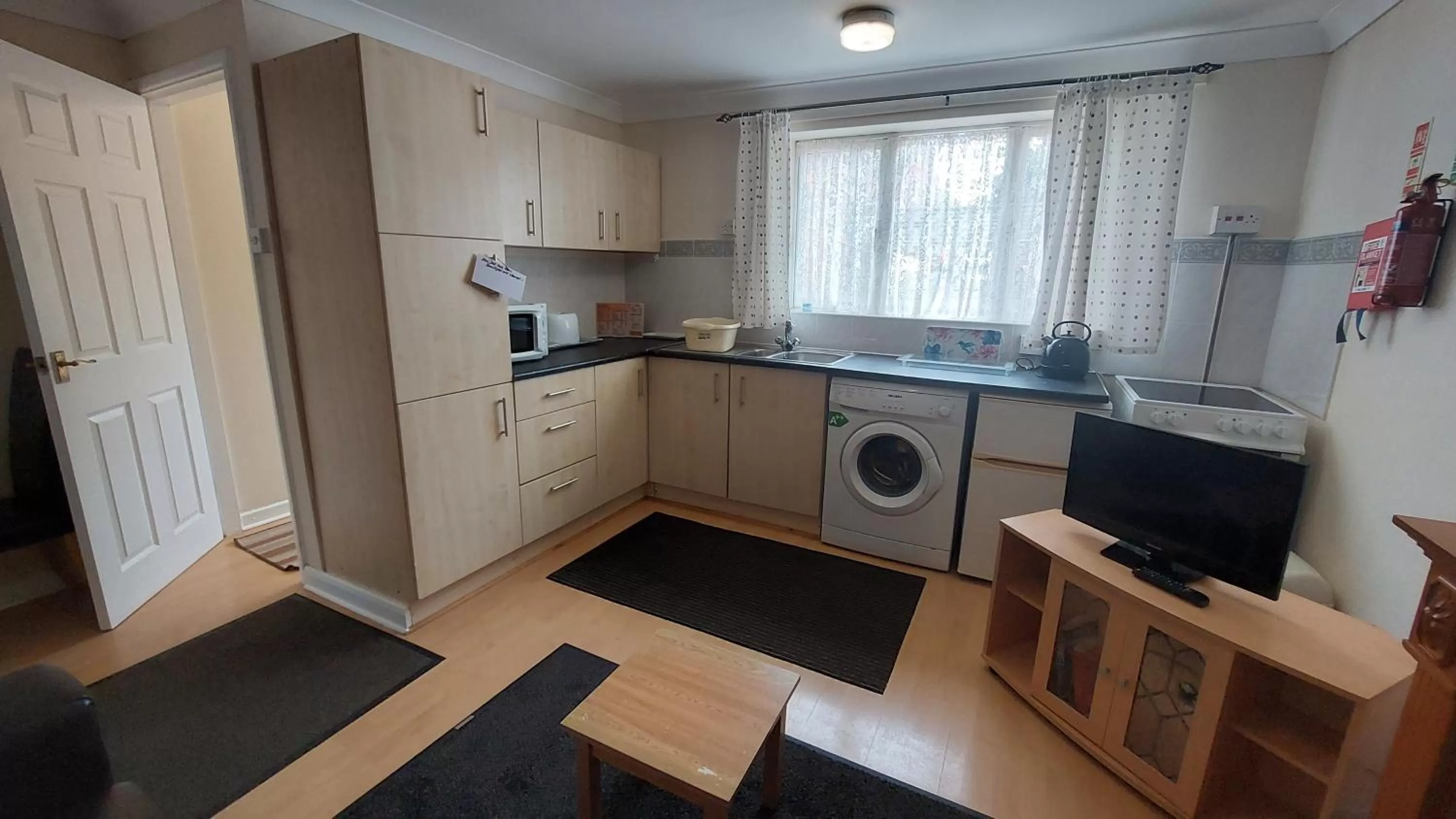 Kitchen or kitchenette, Kitchen/Kitchenette in Tennyson Lodge