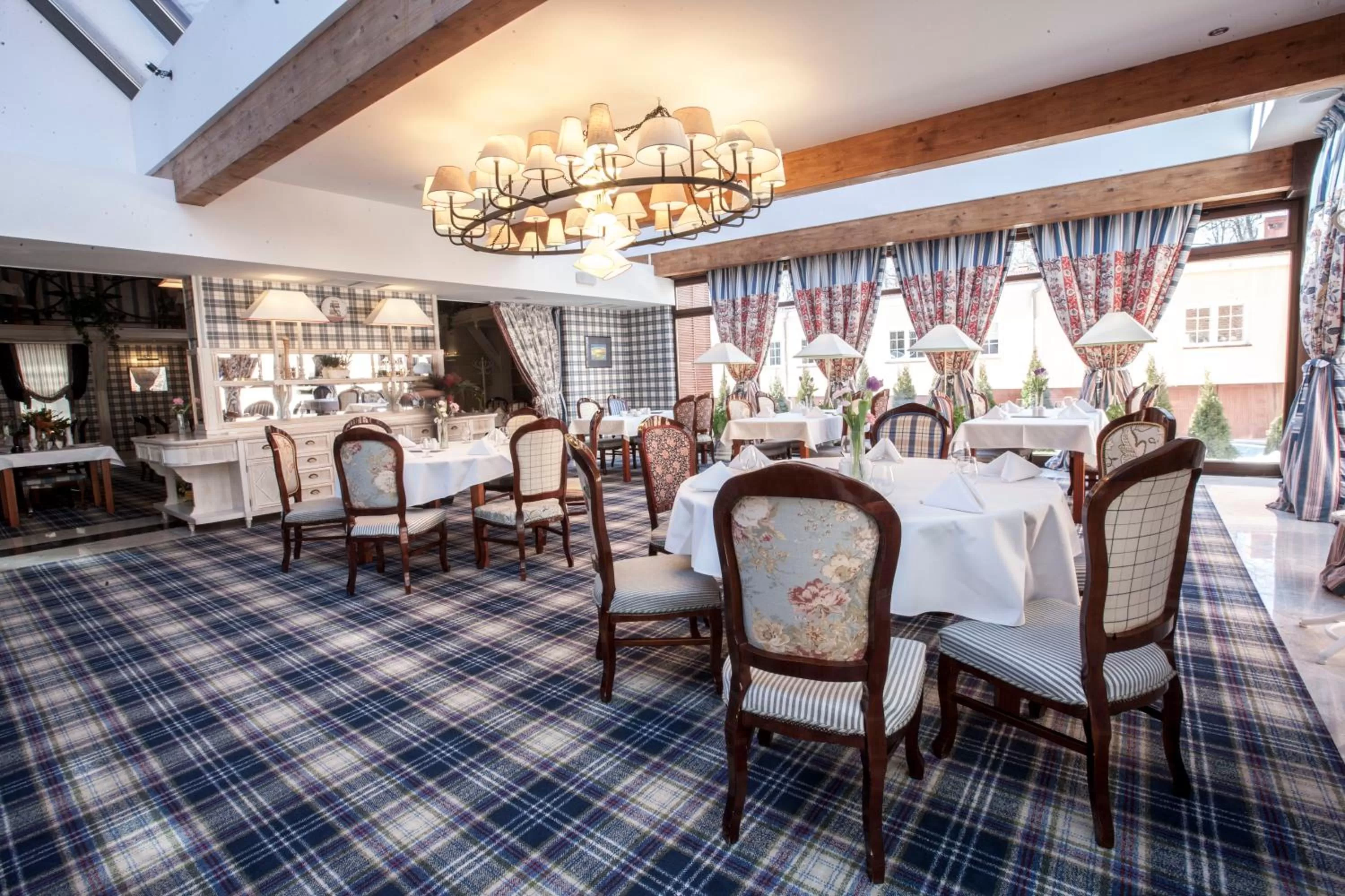 Restaurant/places to eat in Hotel St. Bruno