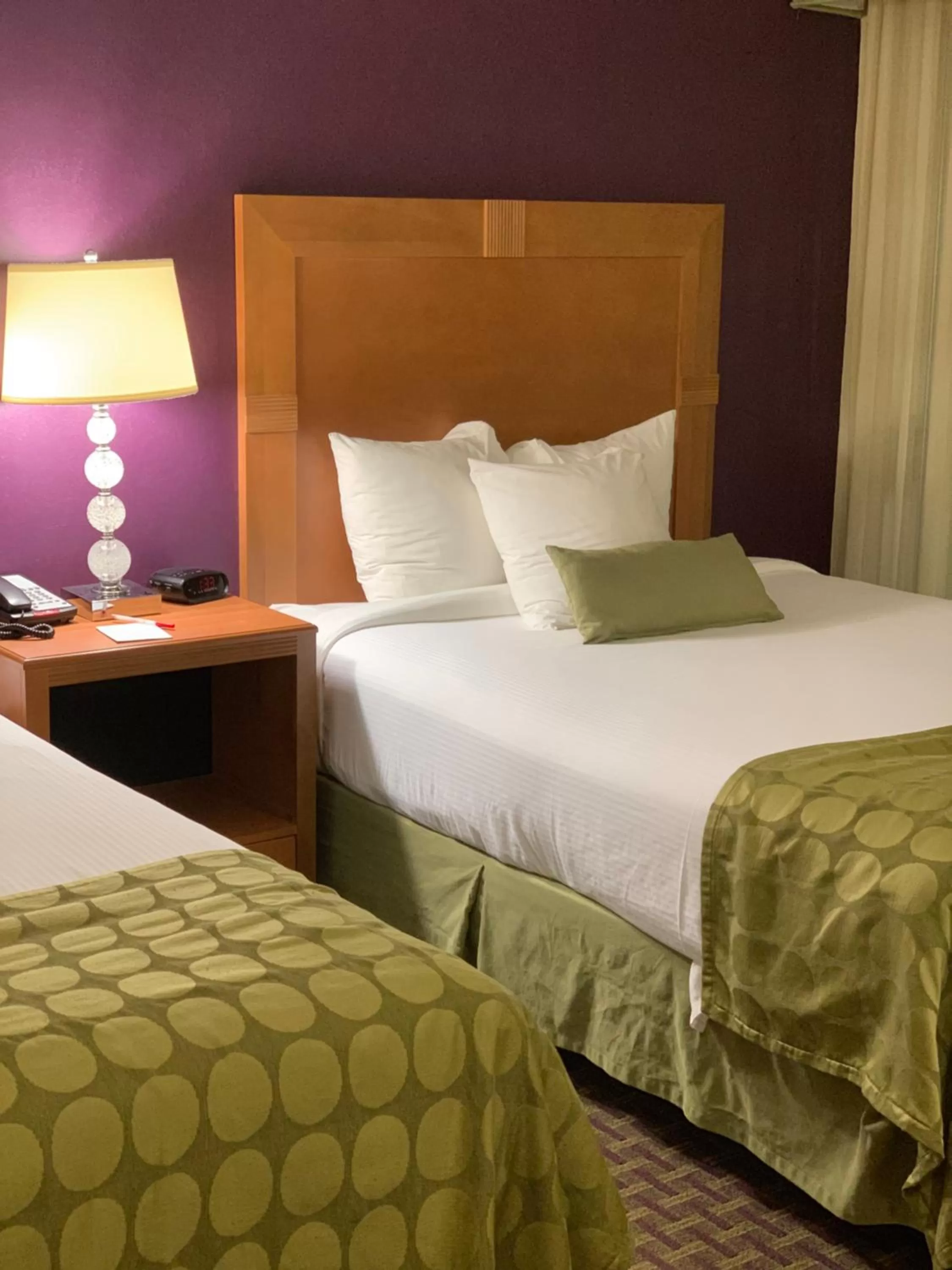 Bedroom, Bed in Ramada by Wyndham Marquette