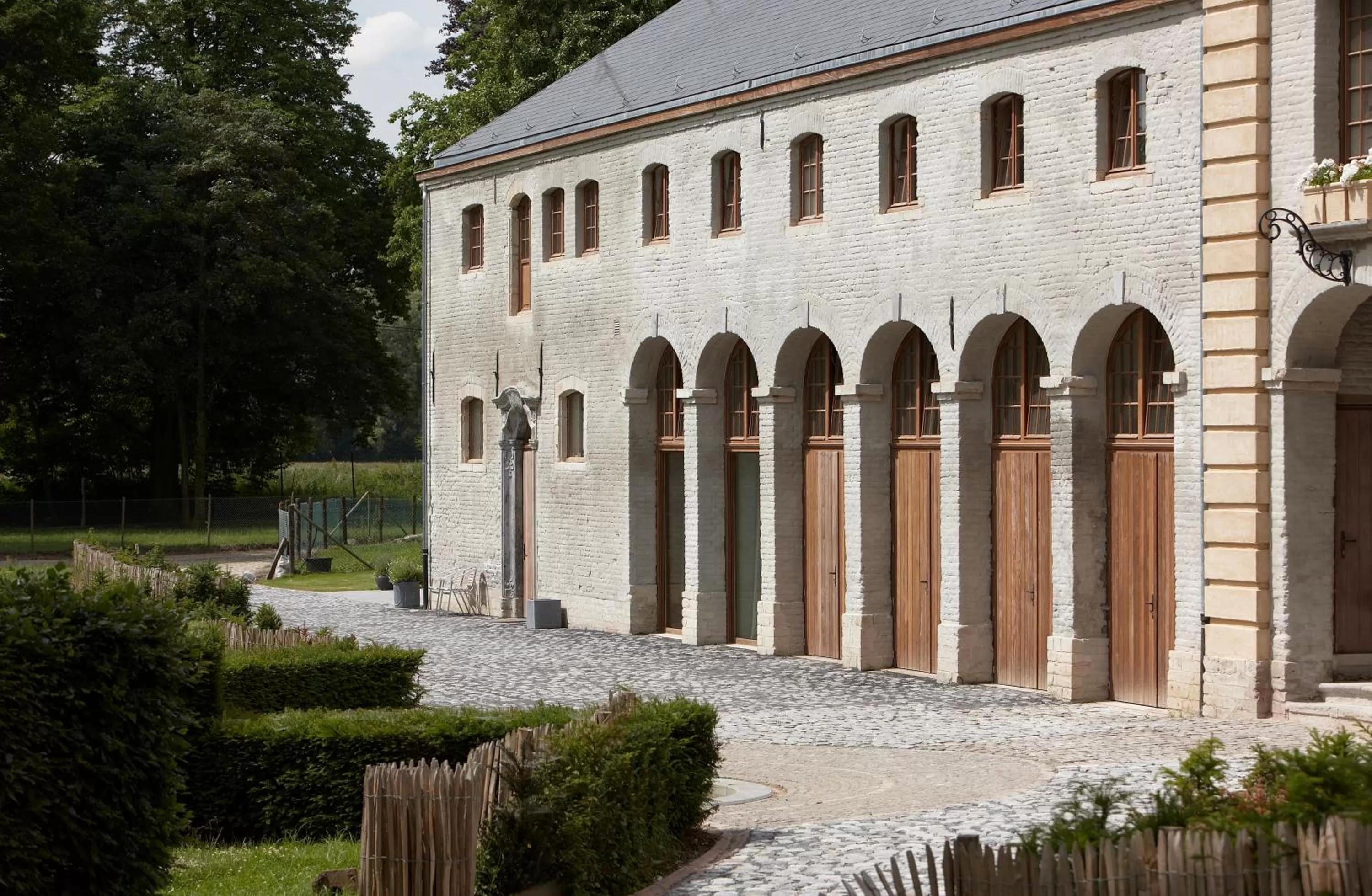 Facade/entrance in B&B Baron’s House Neerijse-Leuven
