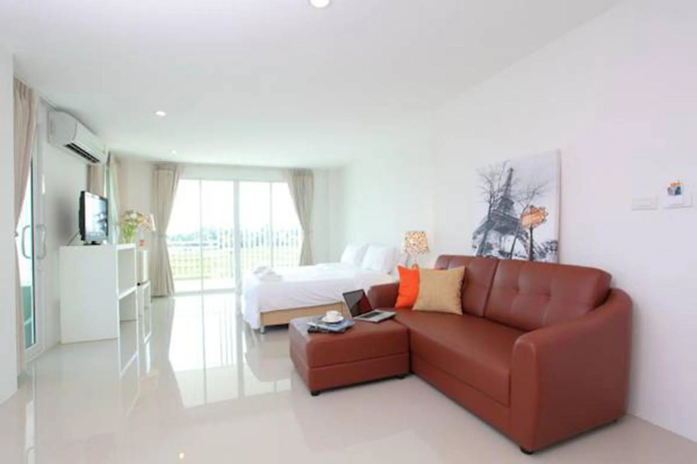 Photo of the whole room in The Terrace Hotel