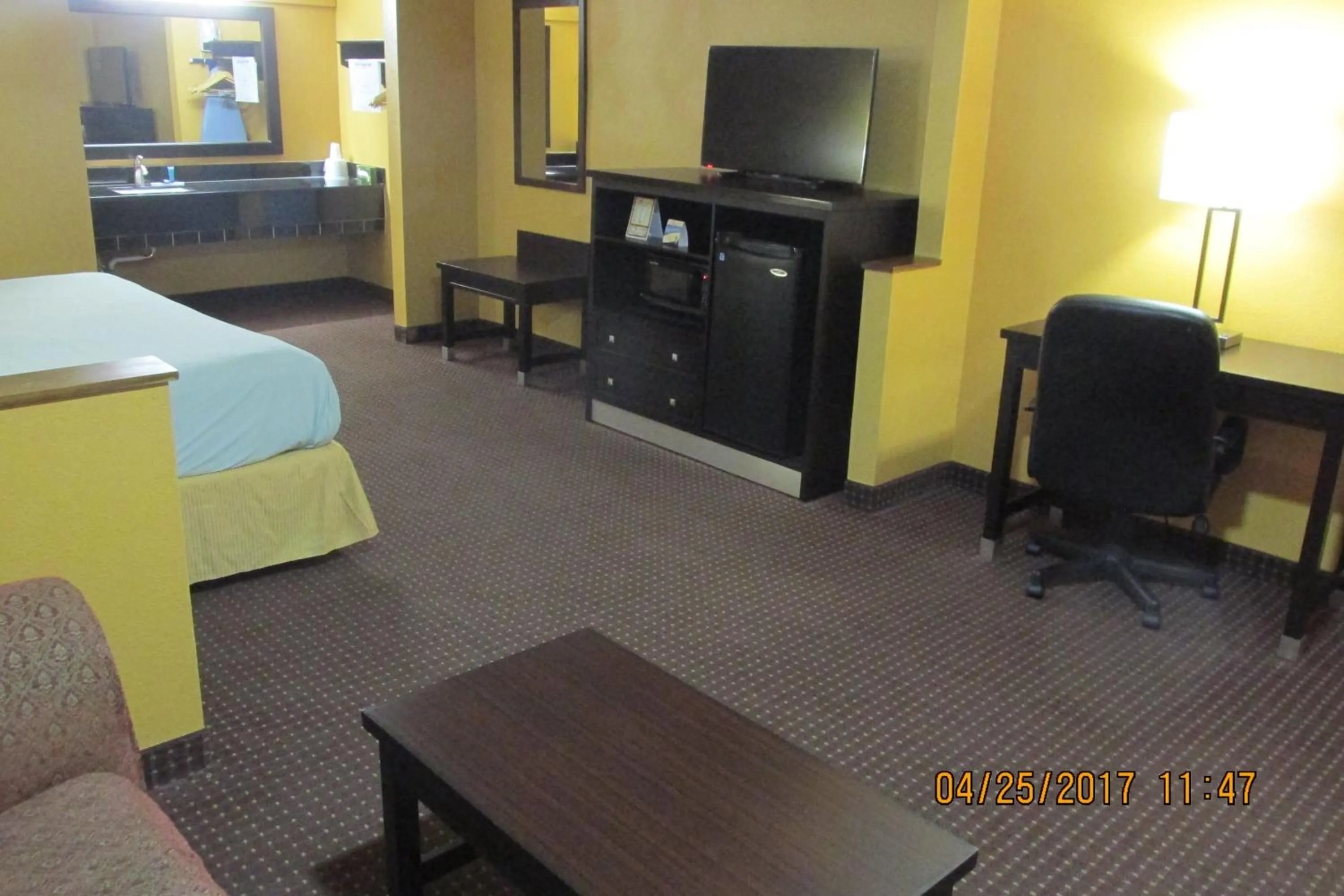 TV/Entertainment Center in Americas Best Value Inn Byram