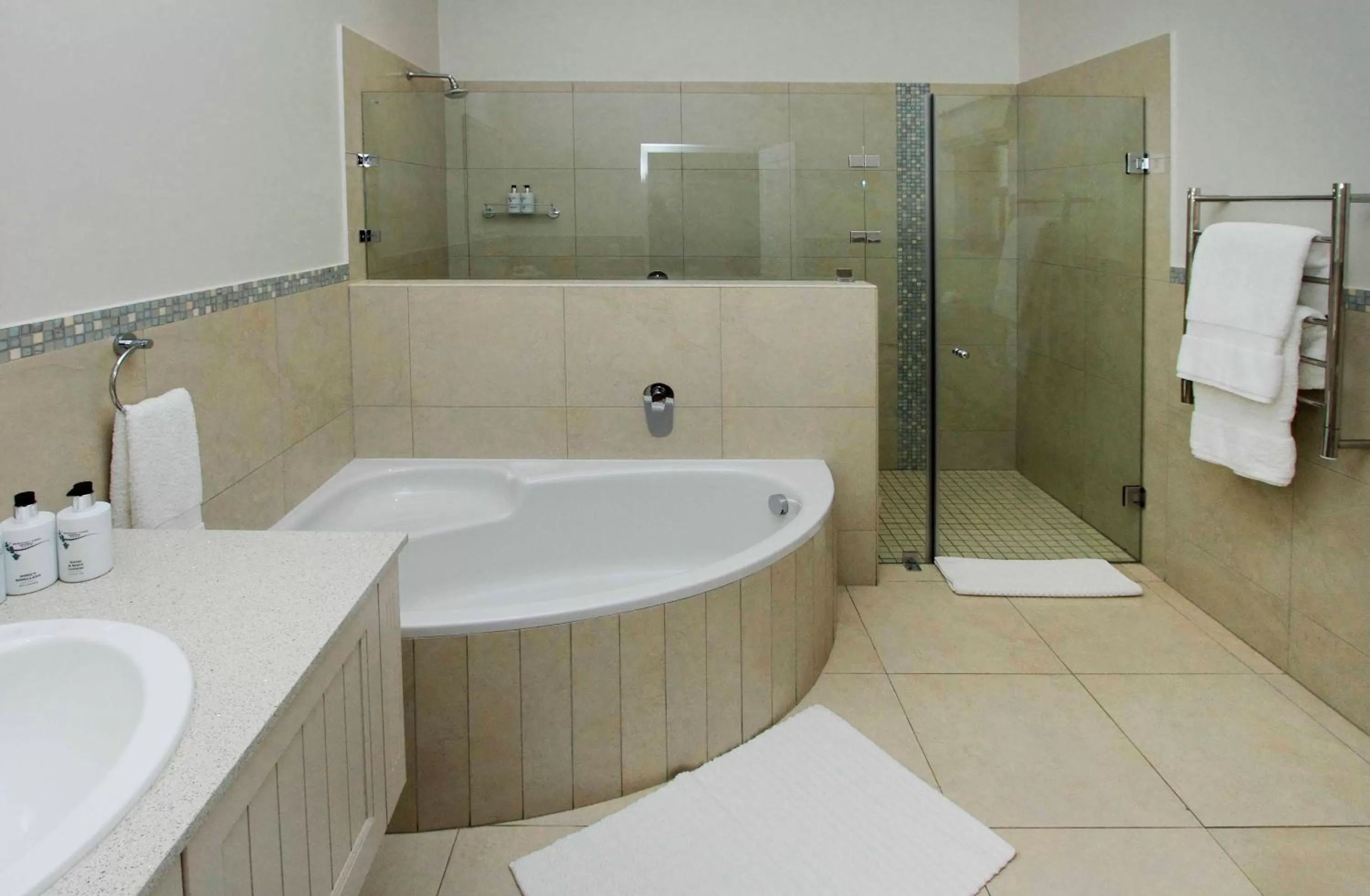 Bathroom in Montagu Vines Guesthouse