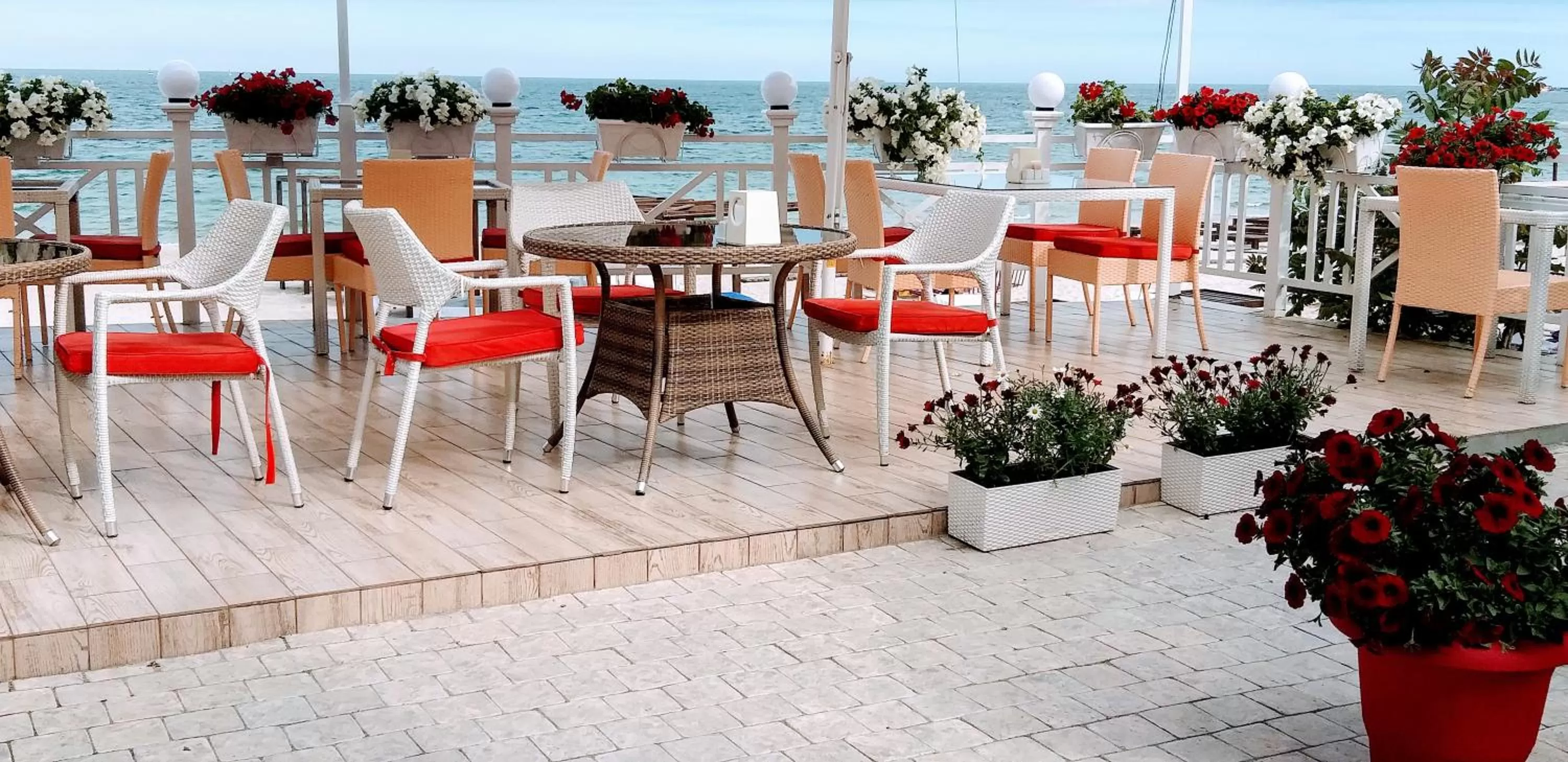 Restaurant/places to eat in Shalanda