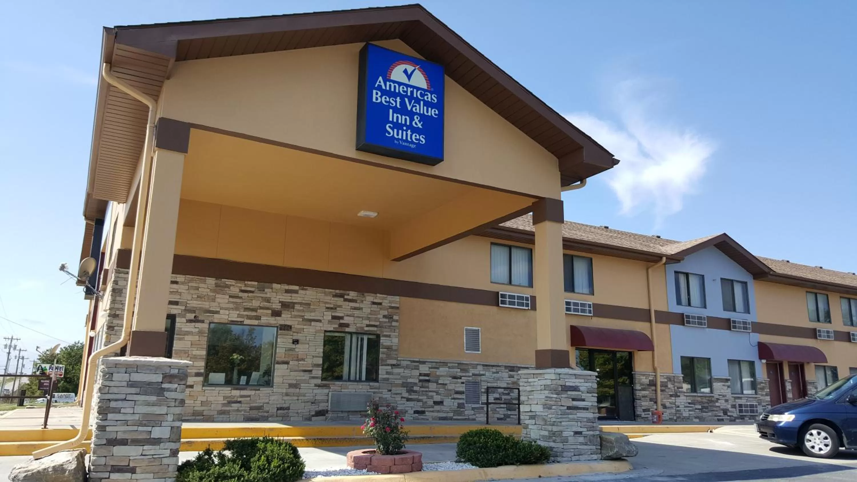 Facade/entrance in Americas Best Value Inn & Suites Harrisonville