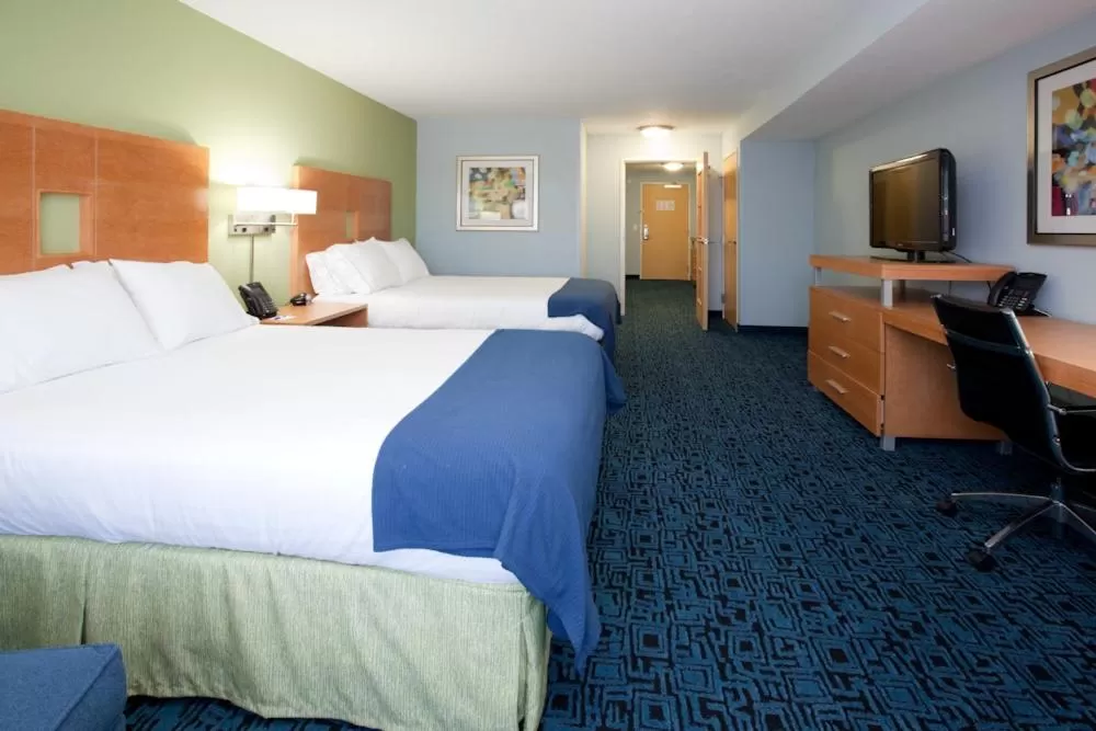 Bedroom, Bed in Holiday Inn Express Hotel & Suites Rock Springs Green River by IHG