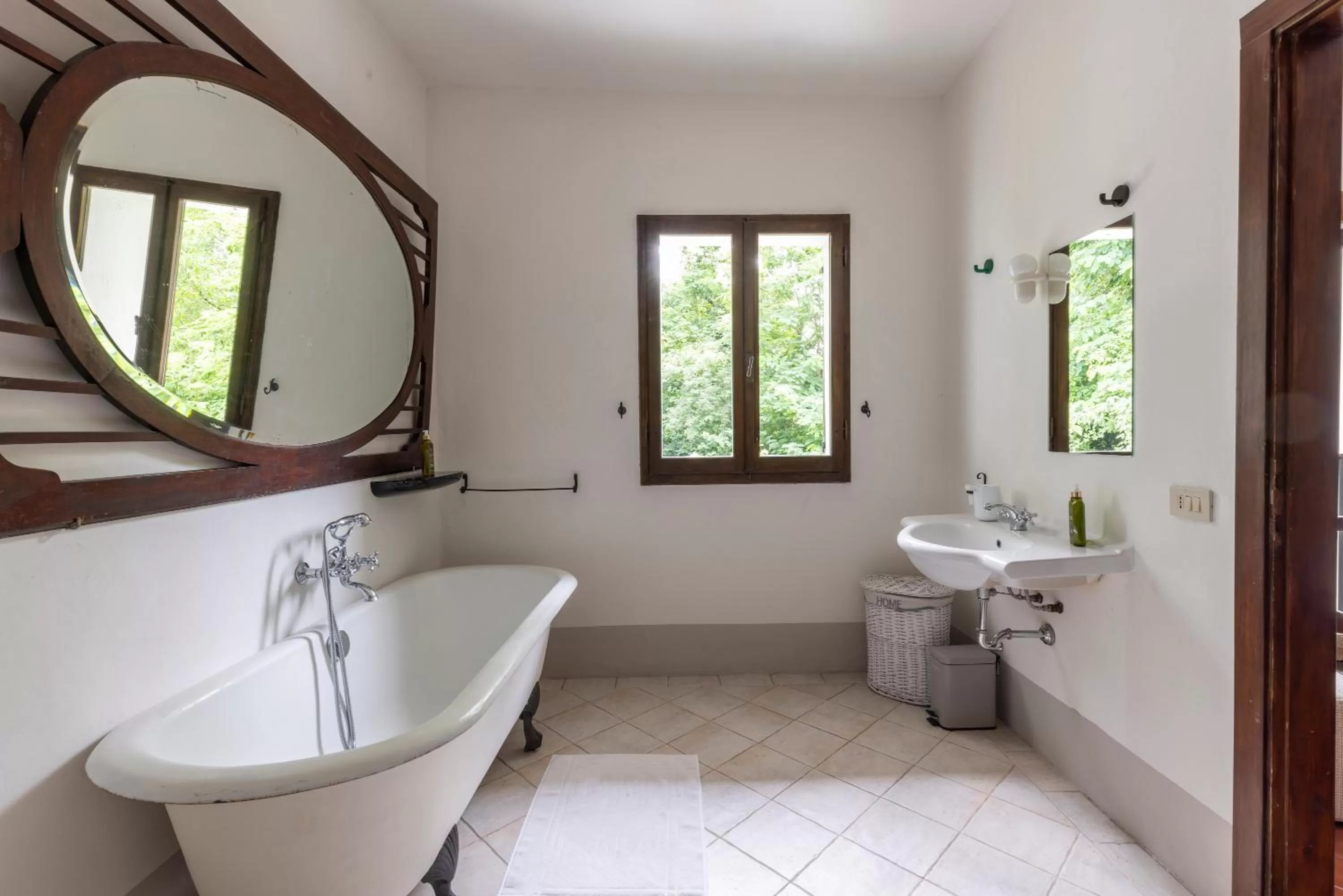Bathroom in Frantoio Del Moscatello