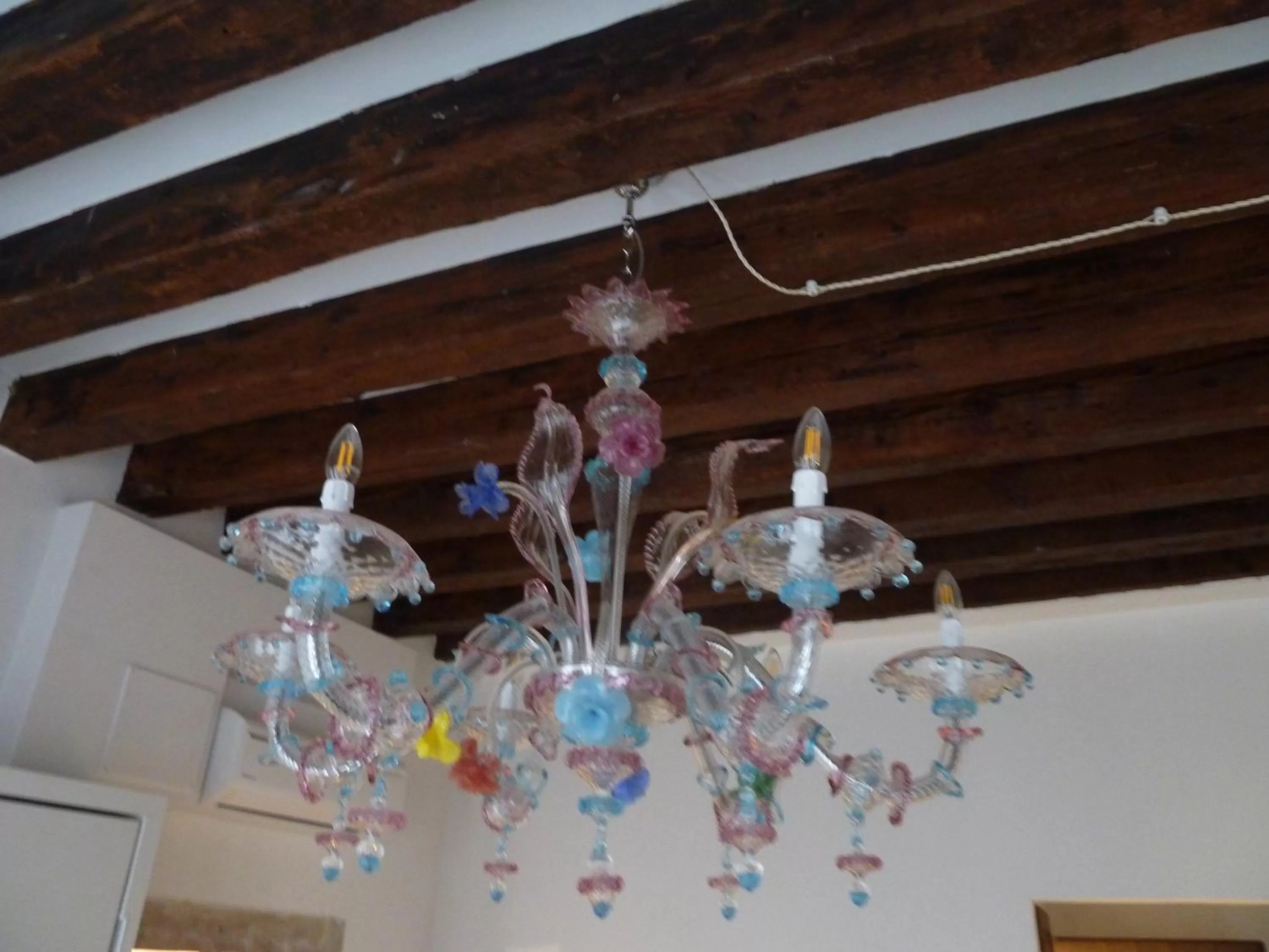 Communal lounge/ TV room in Rialto Suite 707