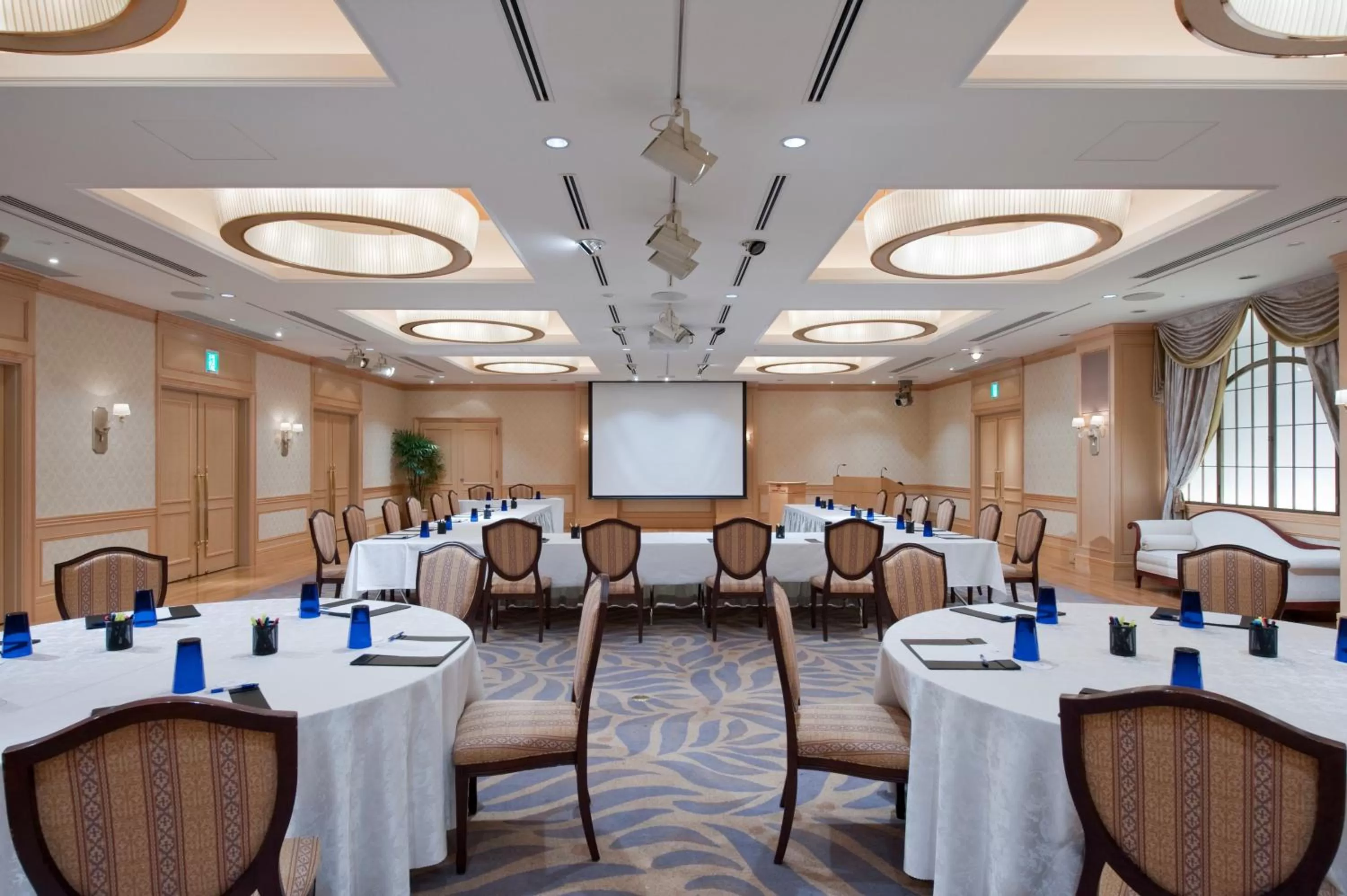 Meeting/conference room in ANA Crowne Plaza Narita by IHG