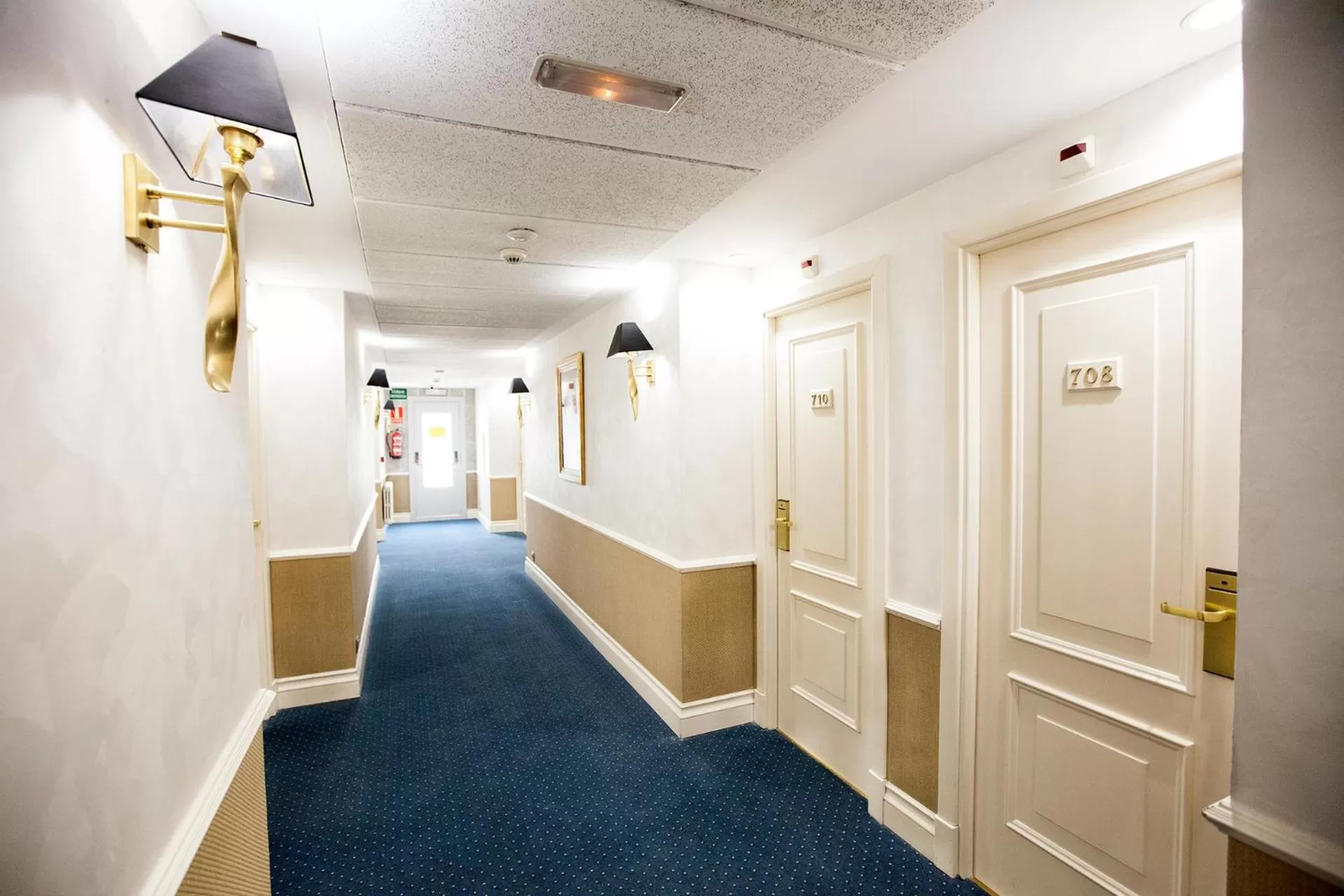 Decorative detail in Hotel Alfonso VIII