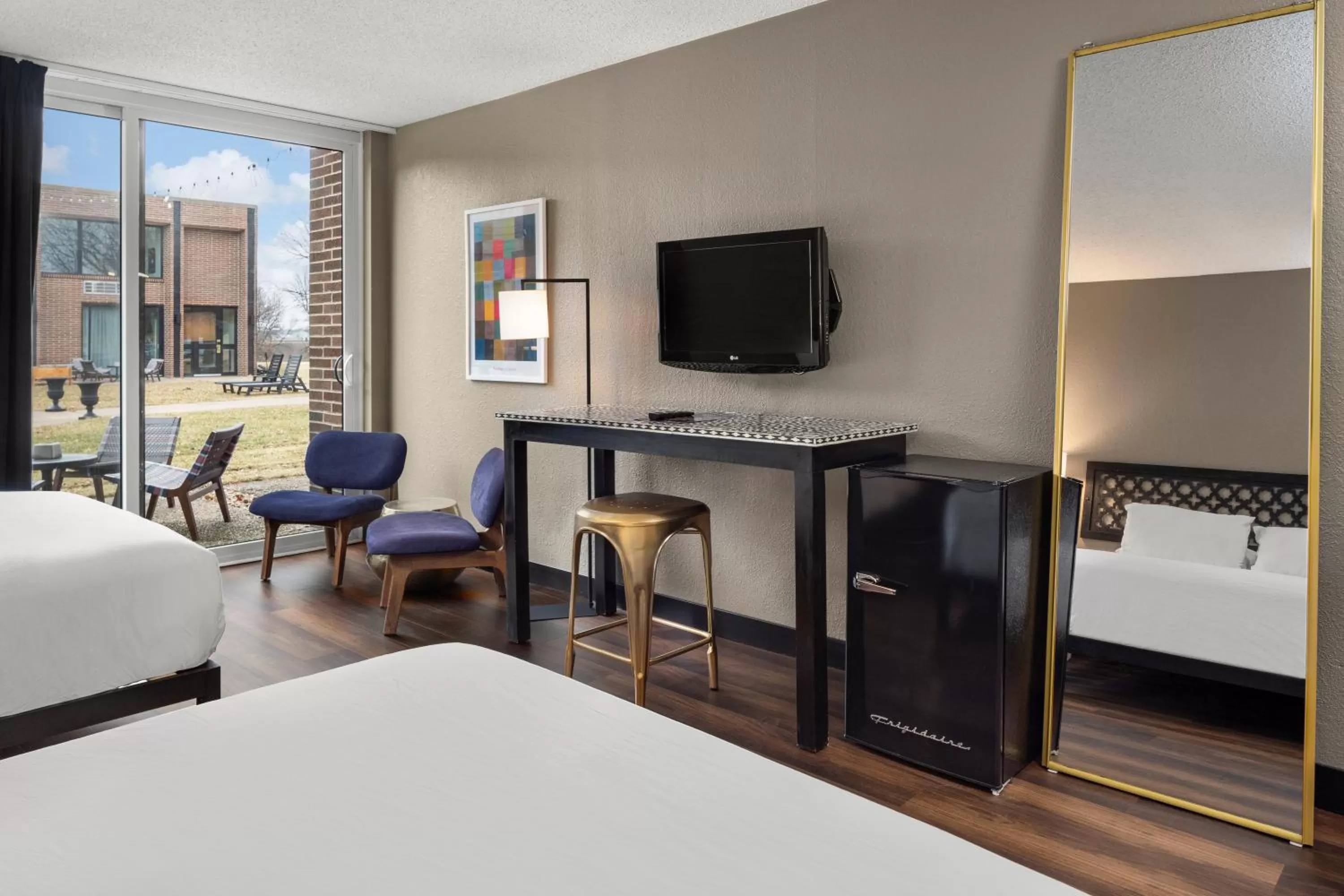 Bed in The Highlander Hotel, Ascend Hotel Collection