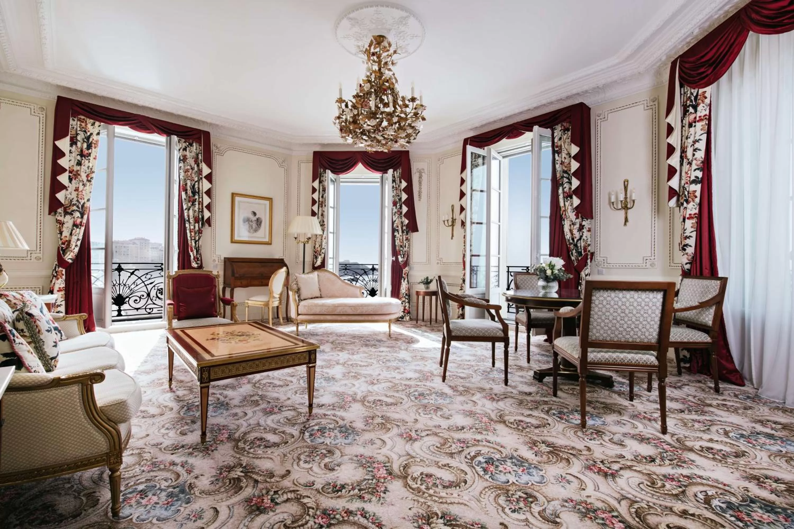 Photo of the whole room in Hôtel du Palais Biarritz, in The Unbound Collection by Hyatt