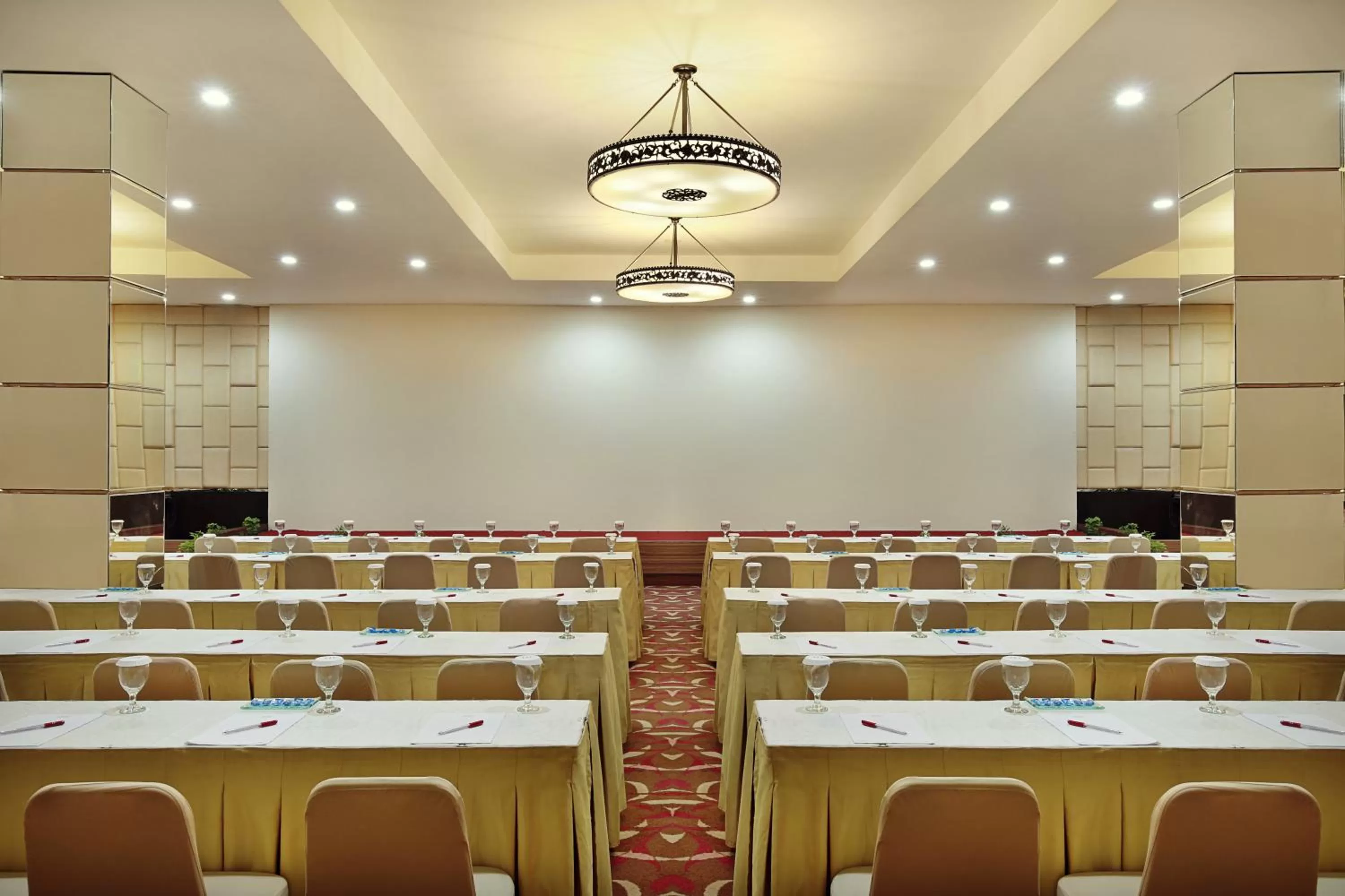 Banquet/Function facilities in Mercure Pontianak City Center