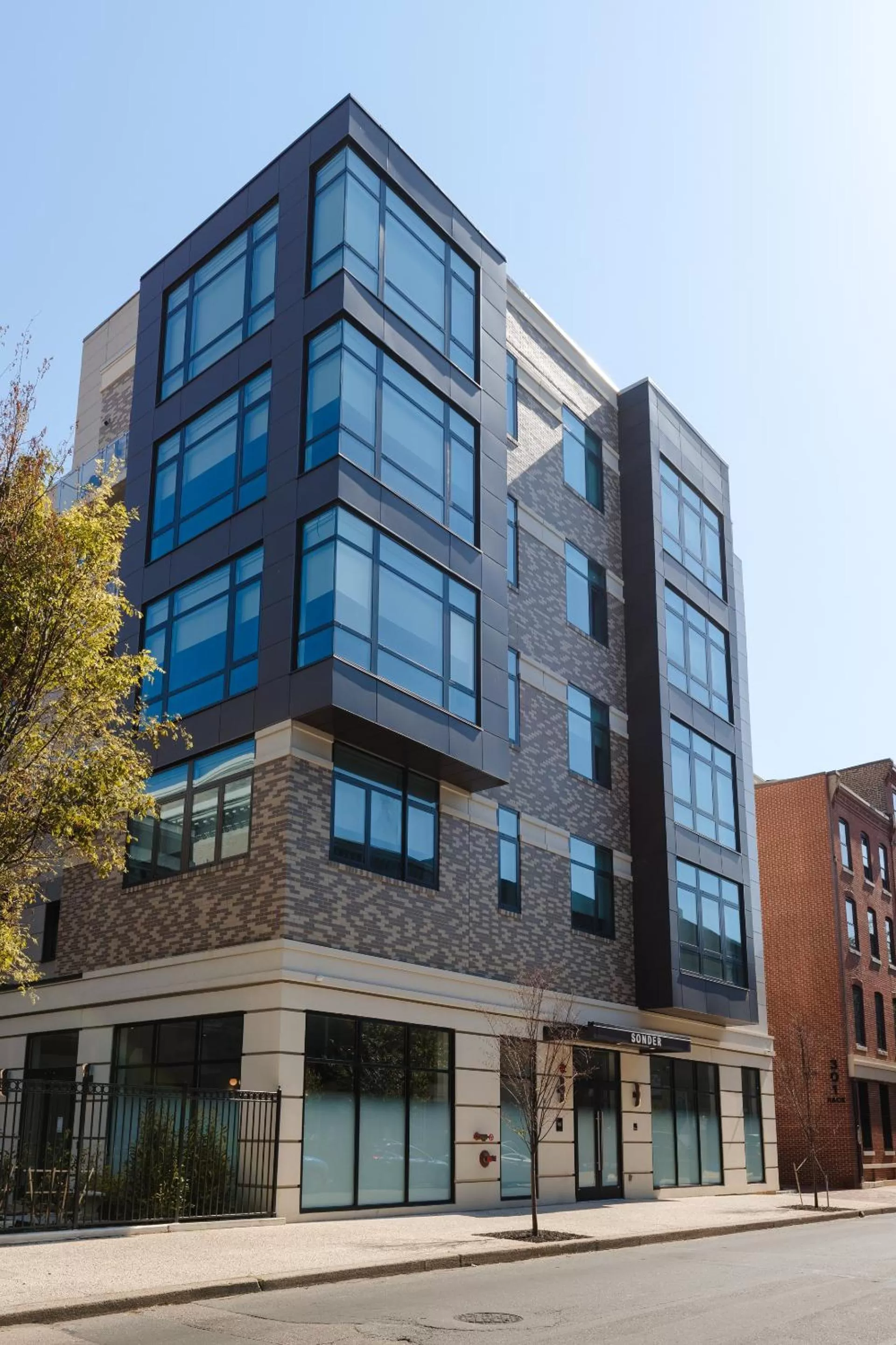 Property Building in Sonder The Mint