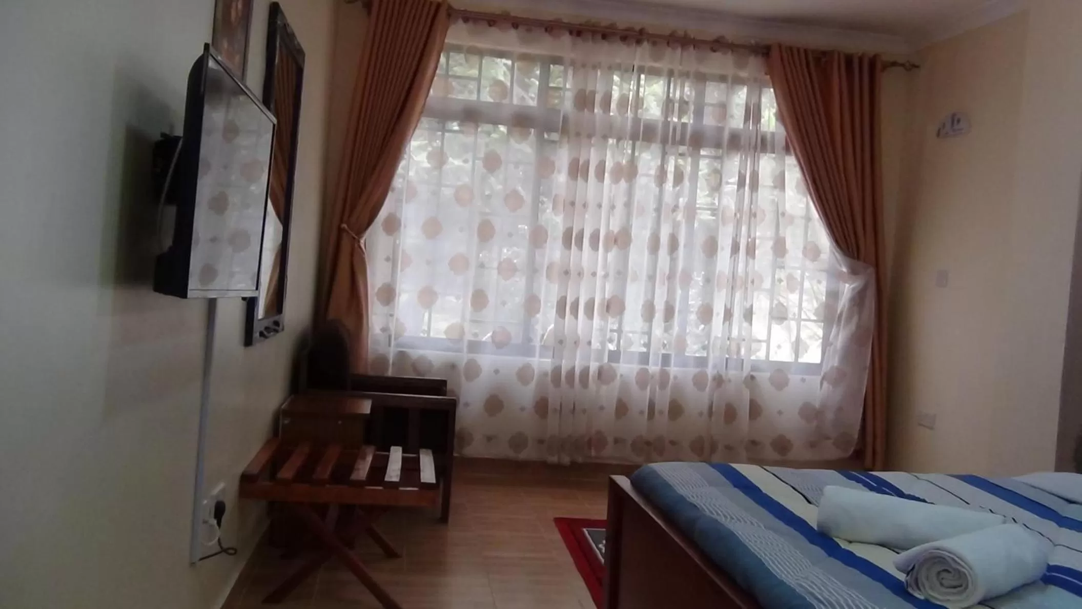 Bed in Vienna Woods Hotel Nakuru