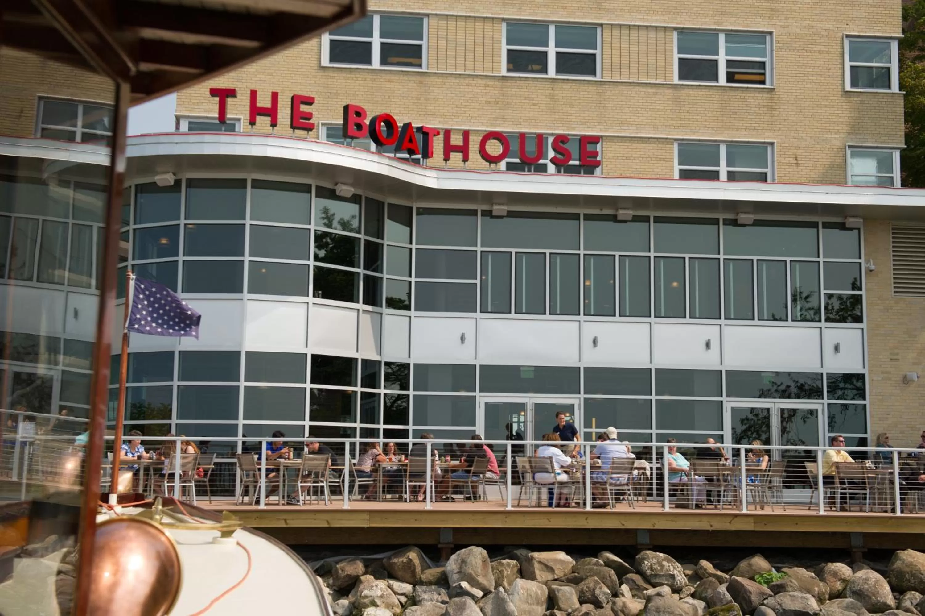 Restaurant/places to eat in The Edgewater