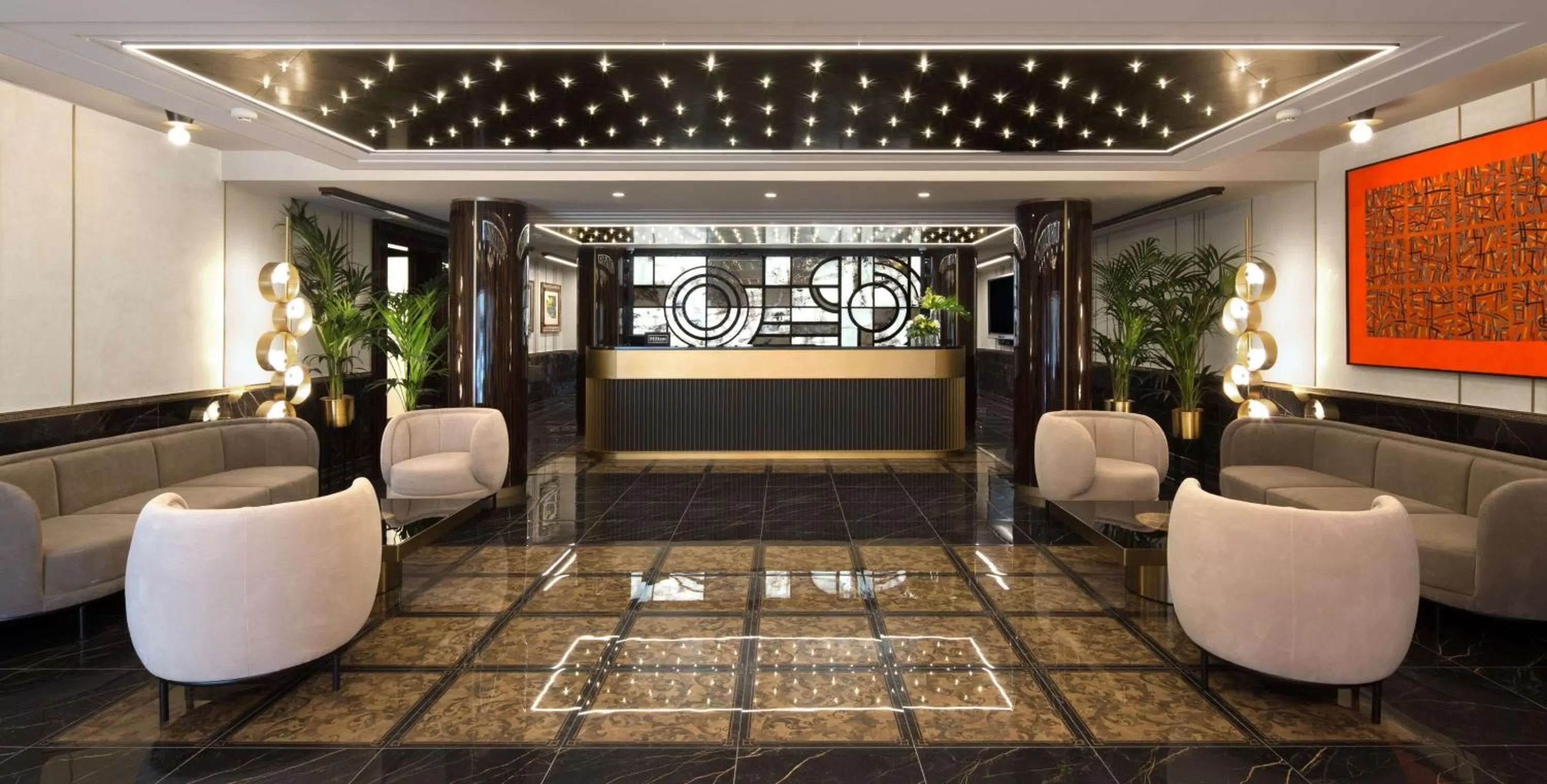 Lobby or reception in DoubleTree By Hilton A Coruña