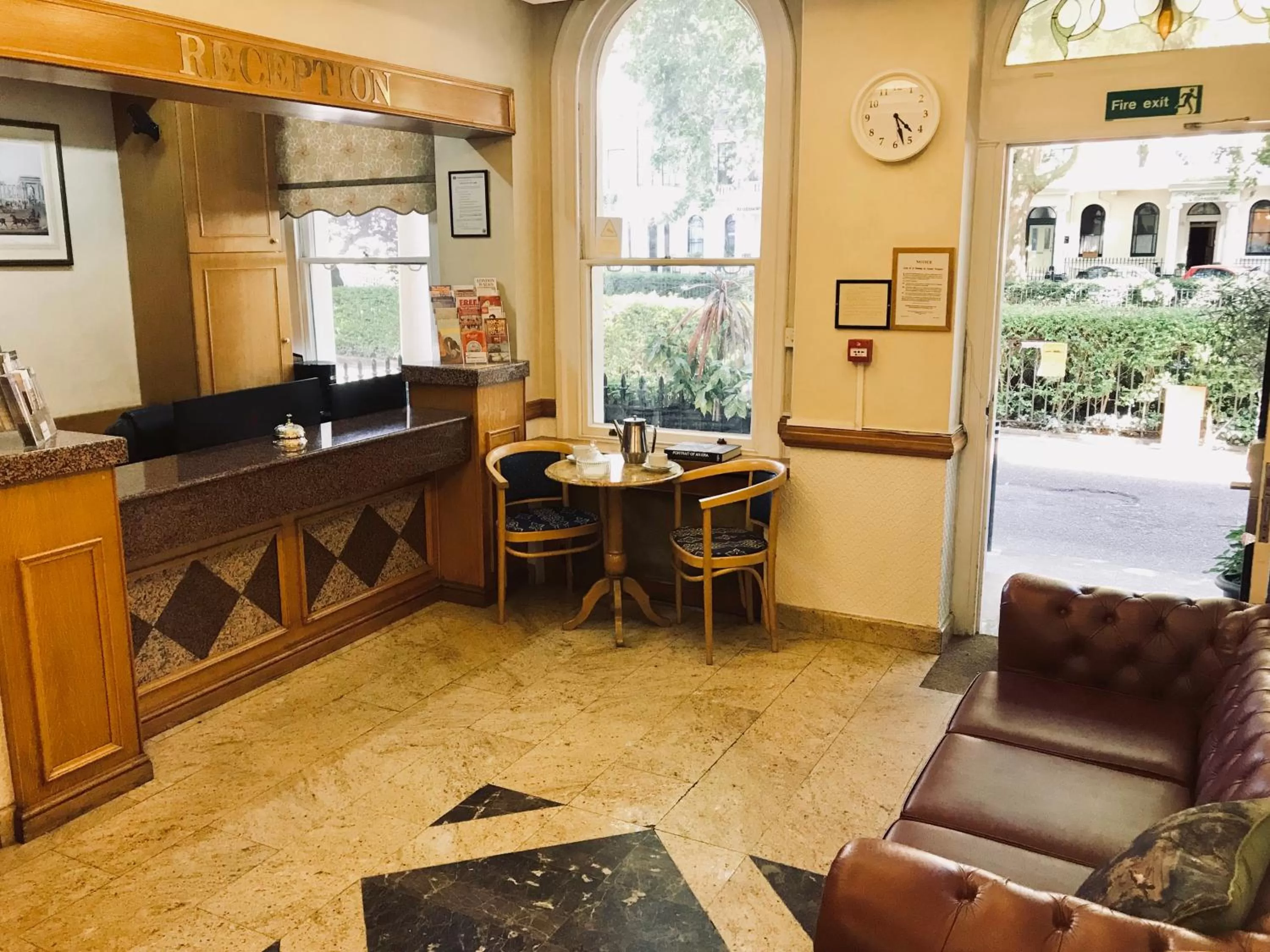 Lobby or reception in The Beverley House Hotel