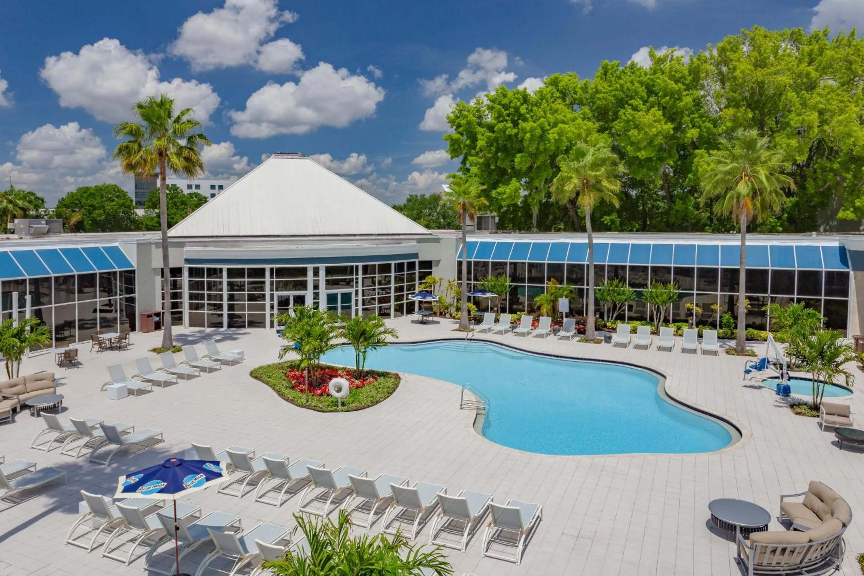 Swimming pool in Holiday Inn Resort Kissimmee by the Parks by IHG