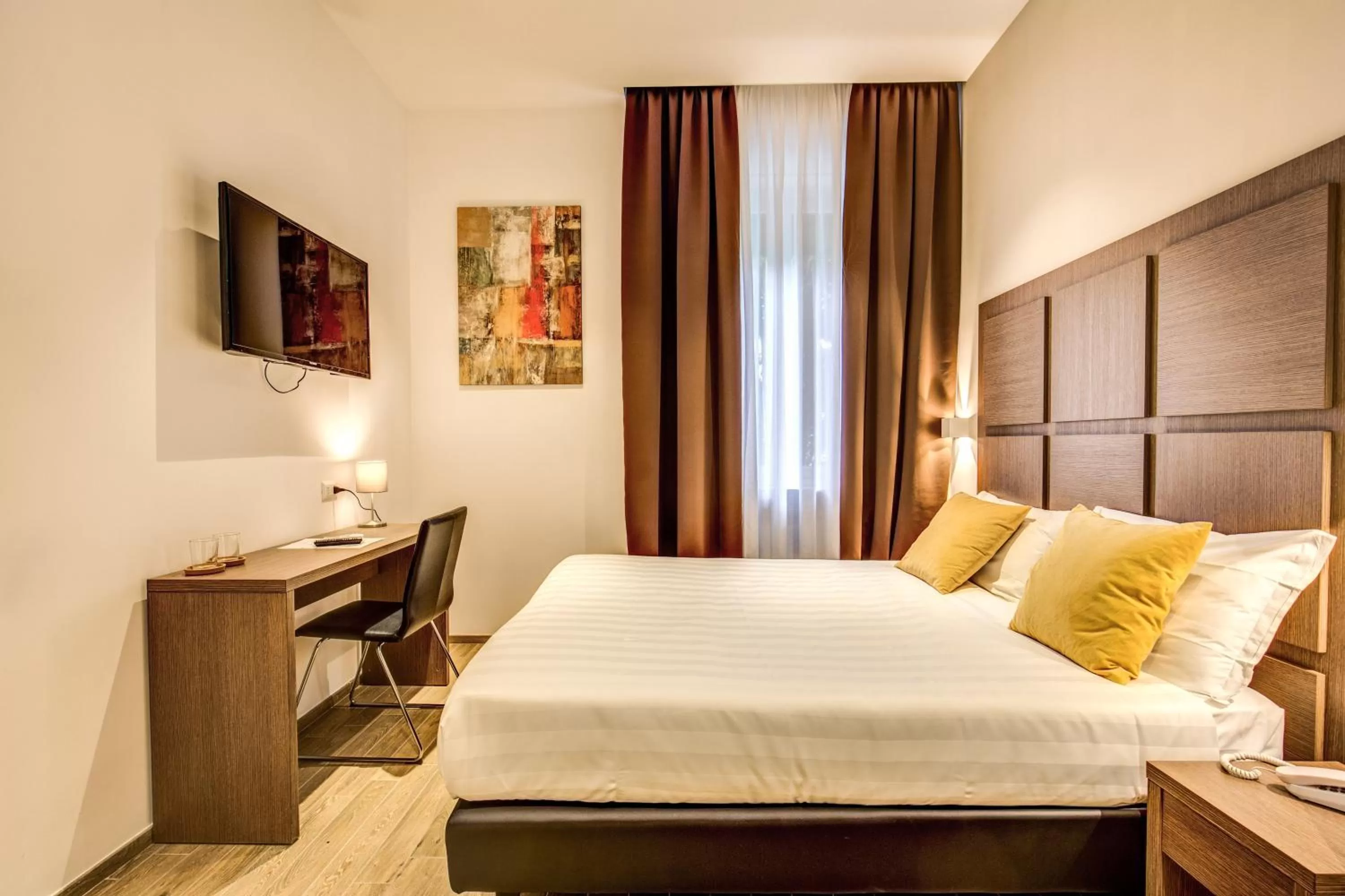 Photo of the whole room, Bed in Rome Garden Hotel