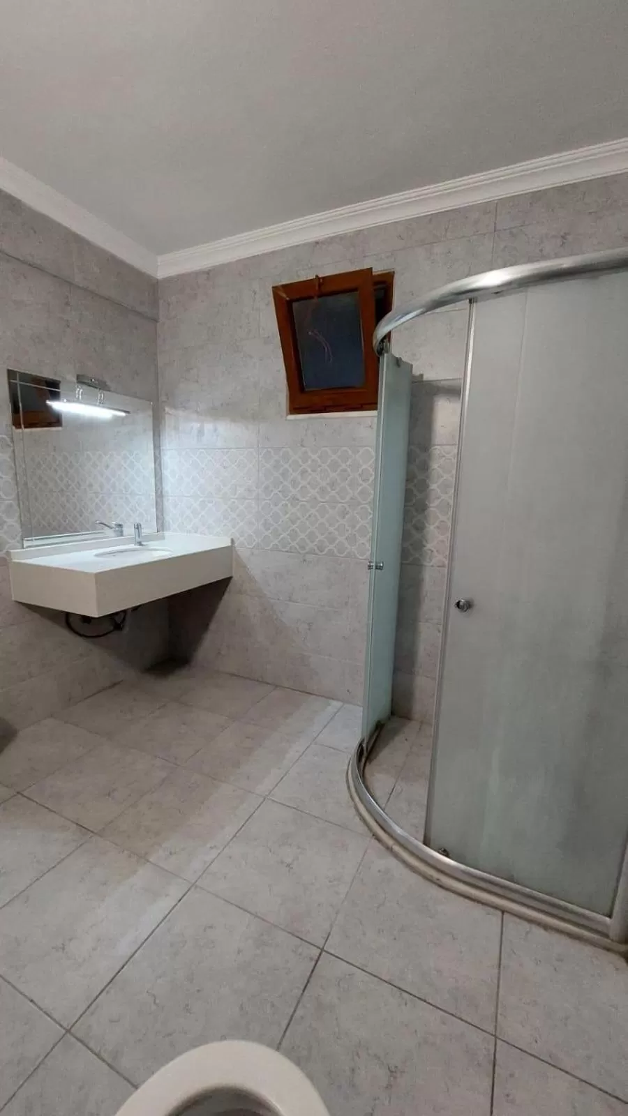 Shower, Bathroom in Yılmaz Suit Apartments