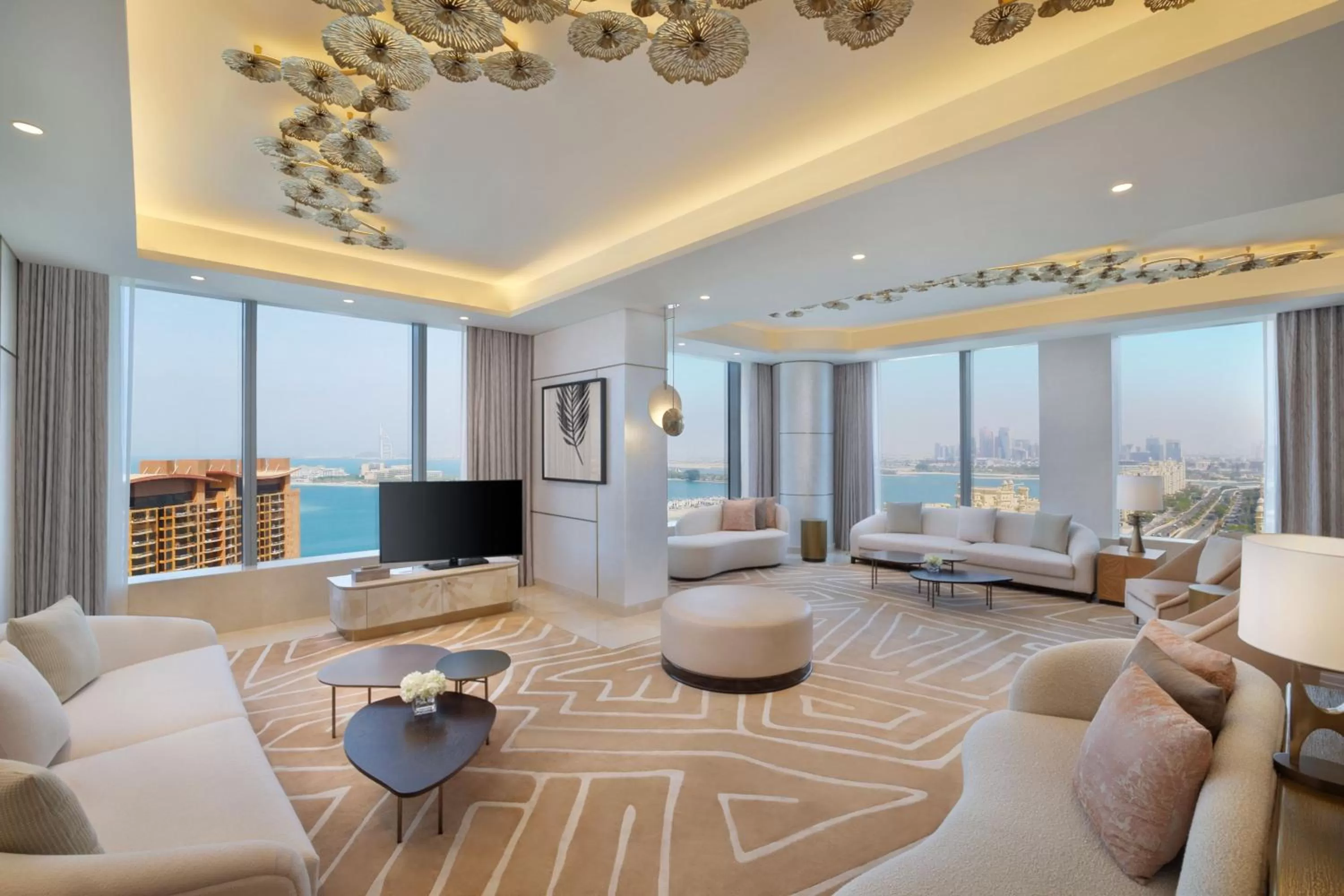 Living room in The St. Regis Dubai, The Palm