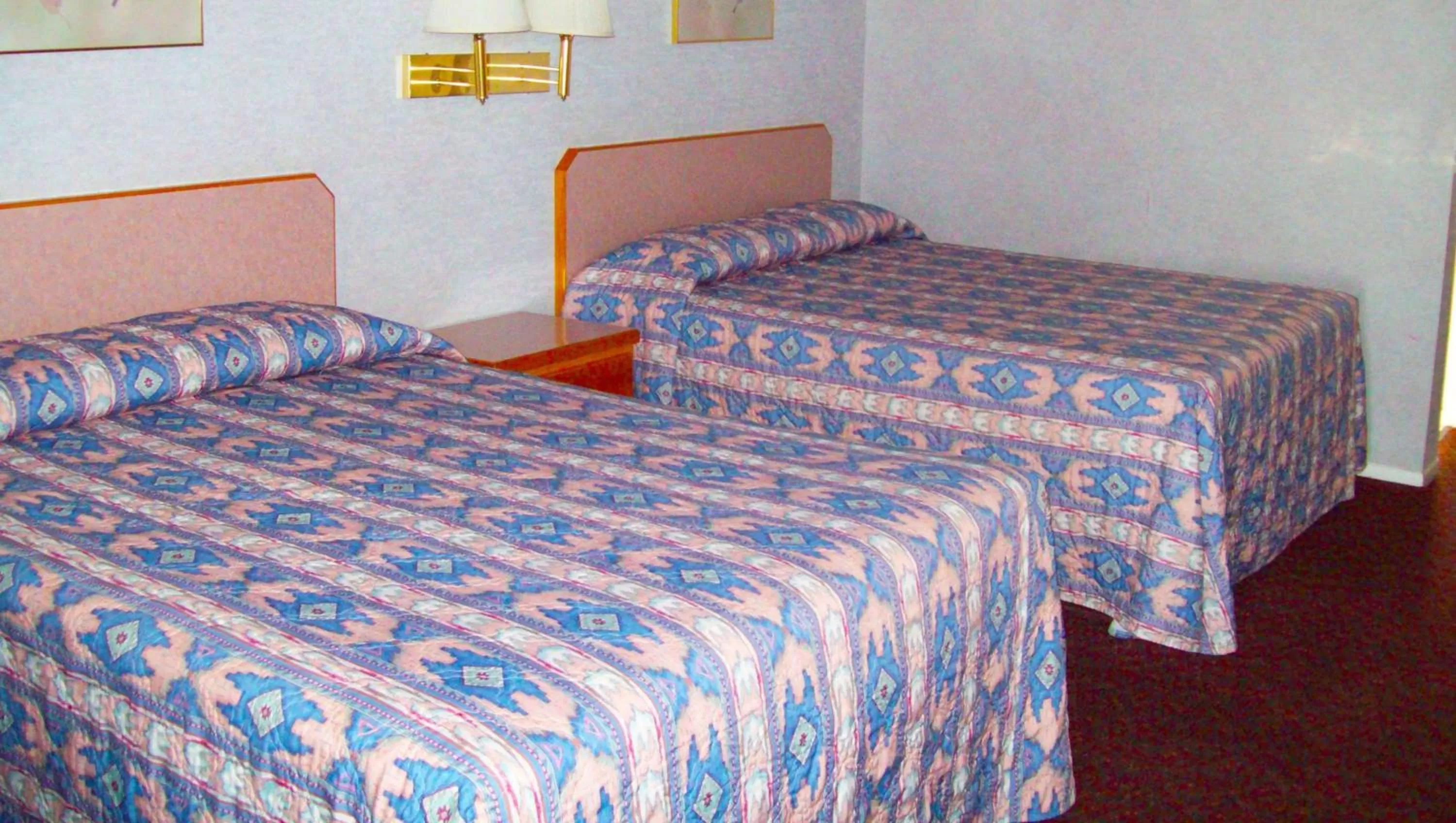 Photo of the whole room, Bed in Blue Mist Motel Florence