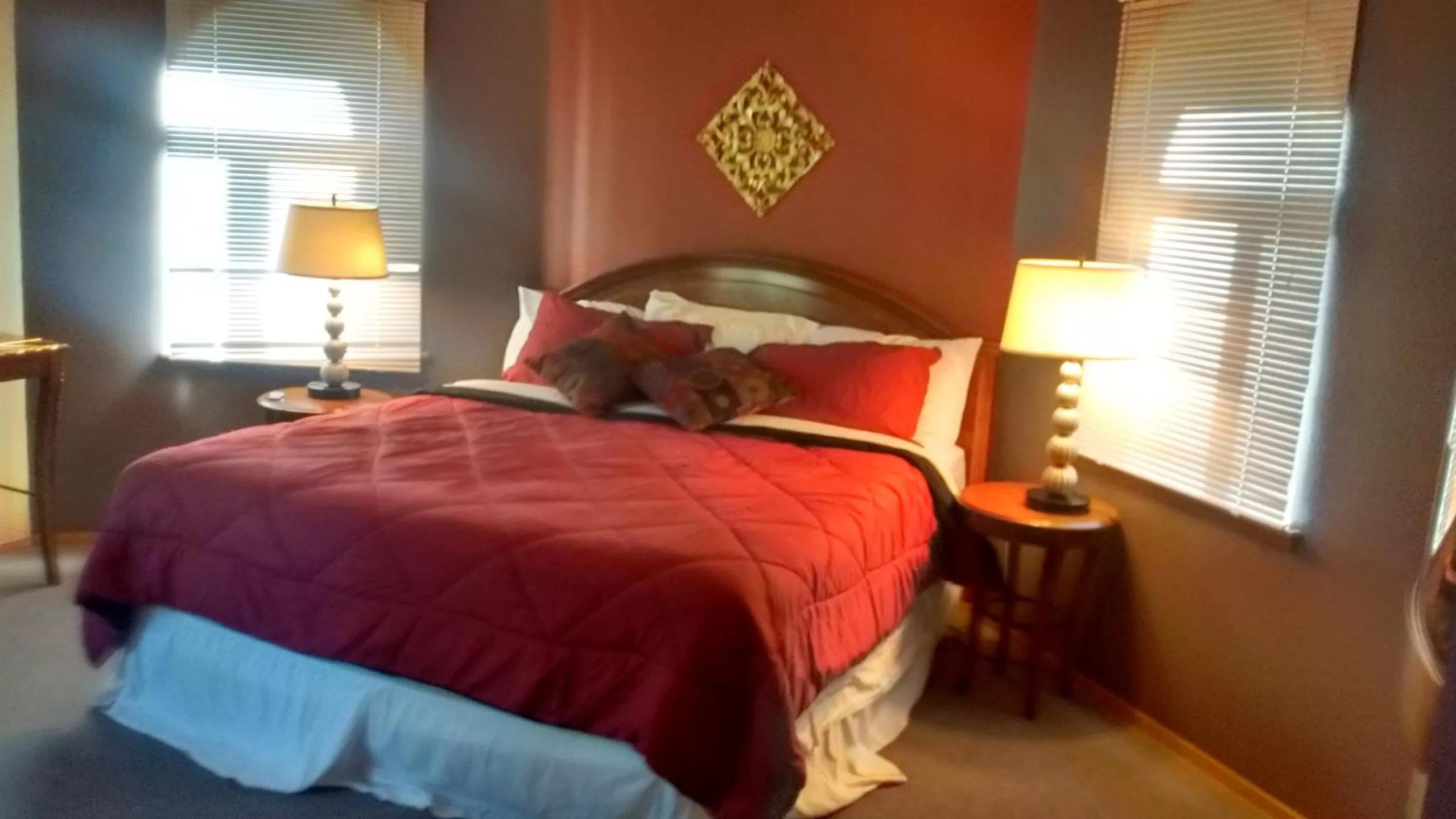 Bed in Packwood Lodge & Cabins