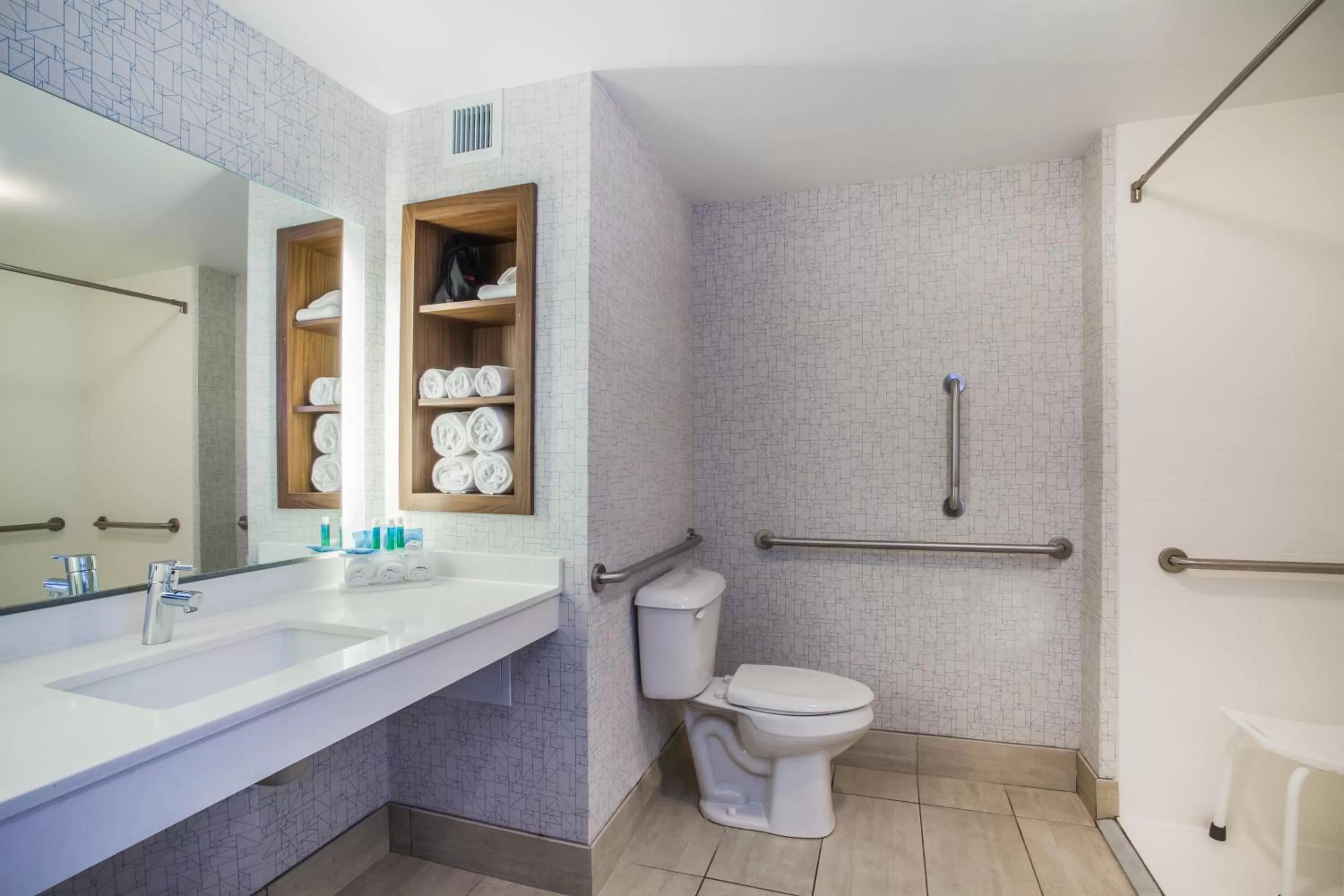 Bathroom in Holiday Inn Express & Suites Lexington Park California by IHG