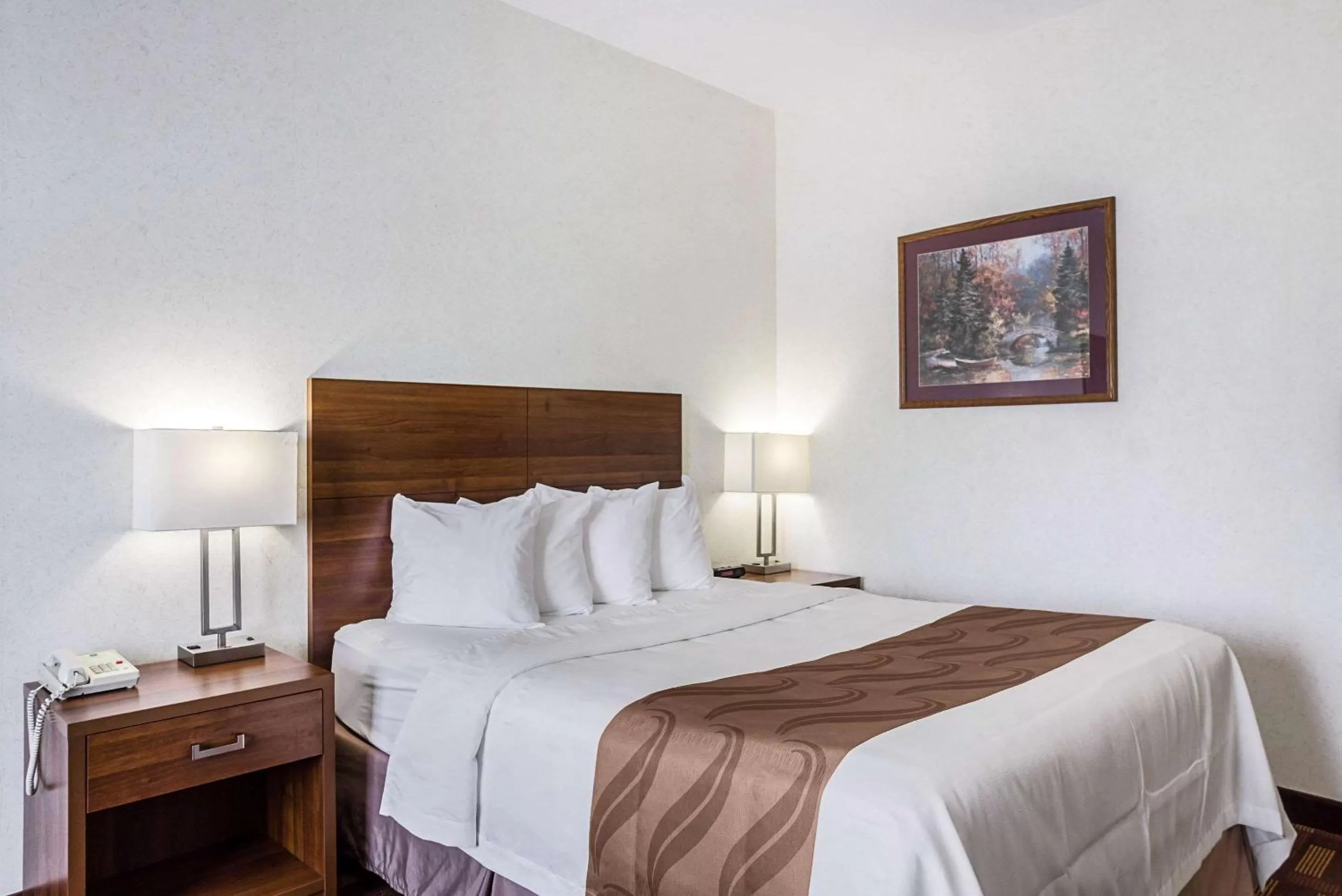 Photo of the whole room in Econo Lodge Luverne I-90