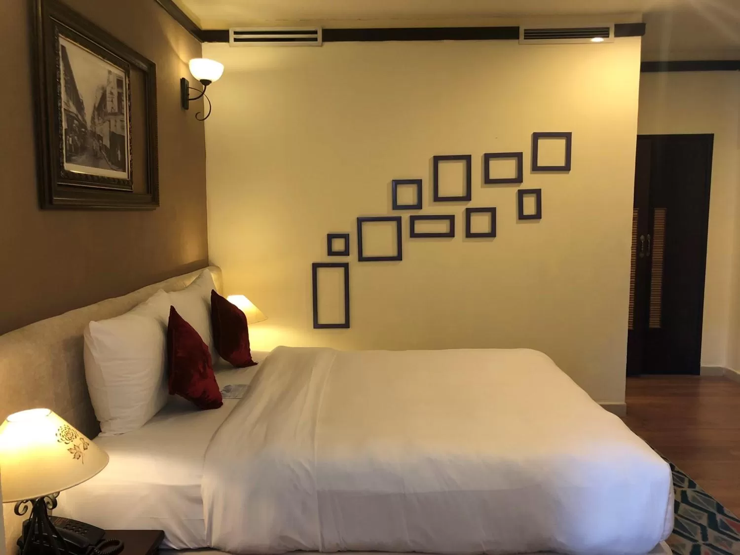Bed in Prostyle Hotel Ho Chi Minh プロスタイルホテルホーチミン