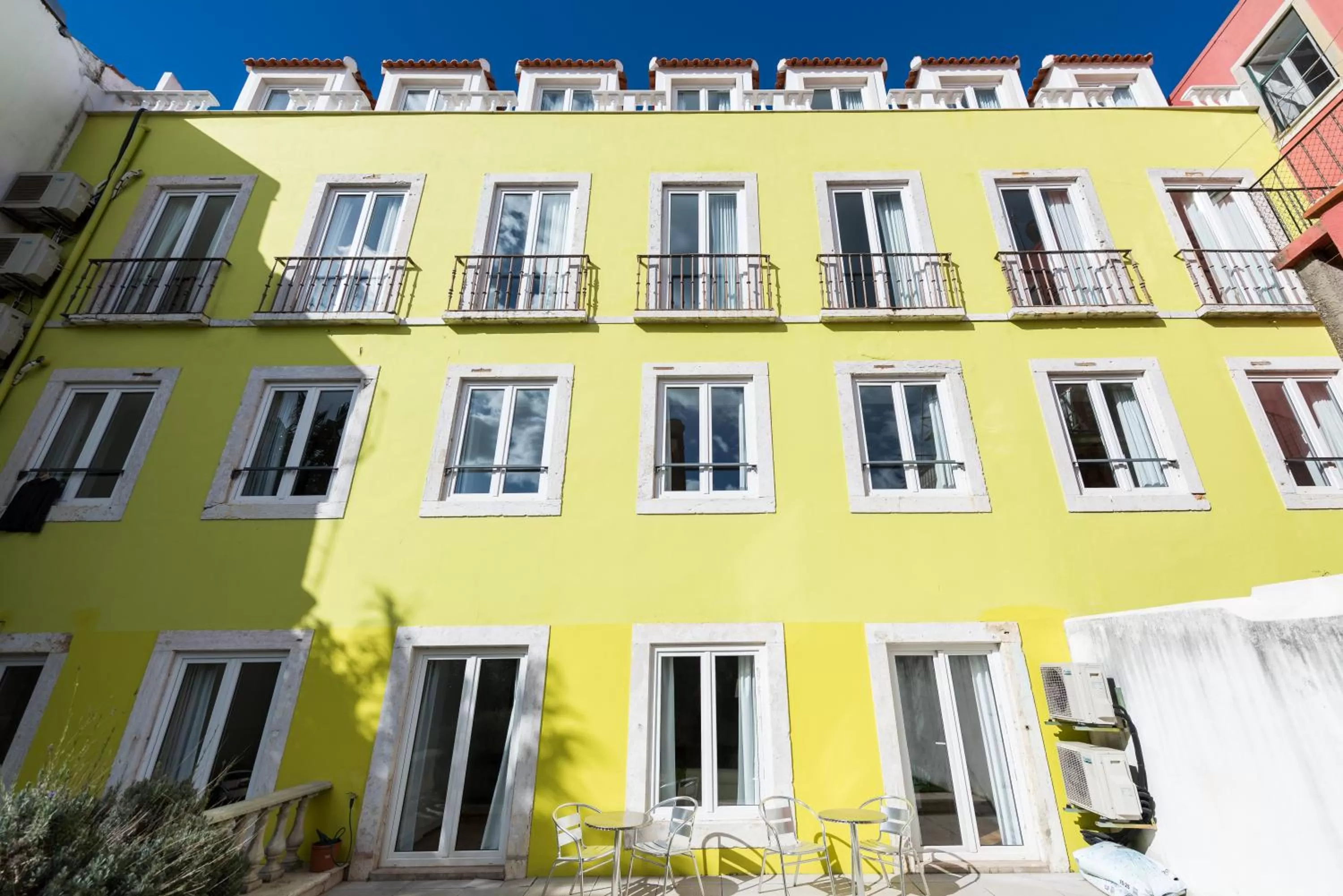 Property building in Alfama - Lisbon Lounge Suites
