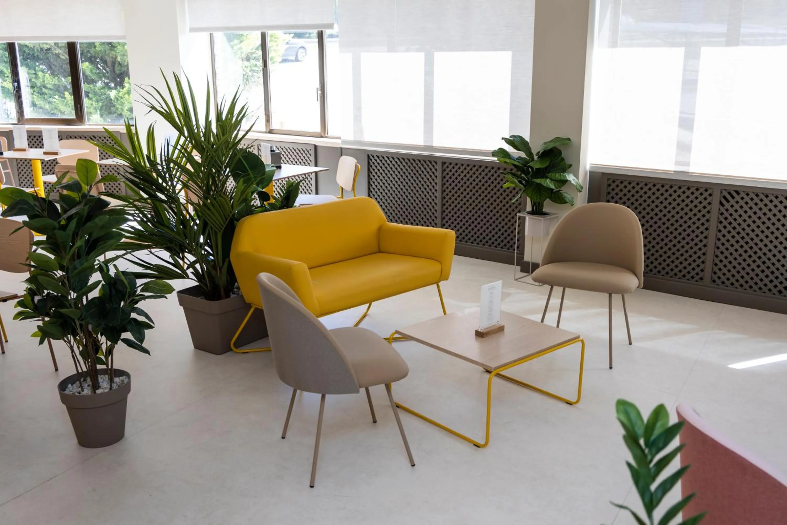 Restaurant/places to eat in Hotel Restaurante Cadosa