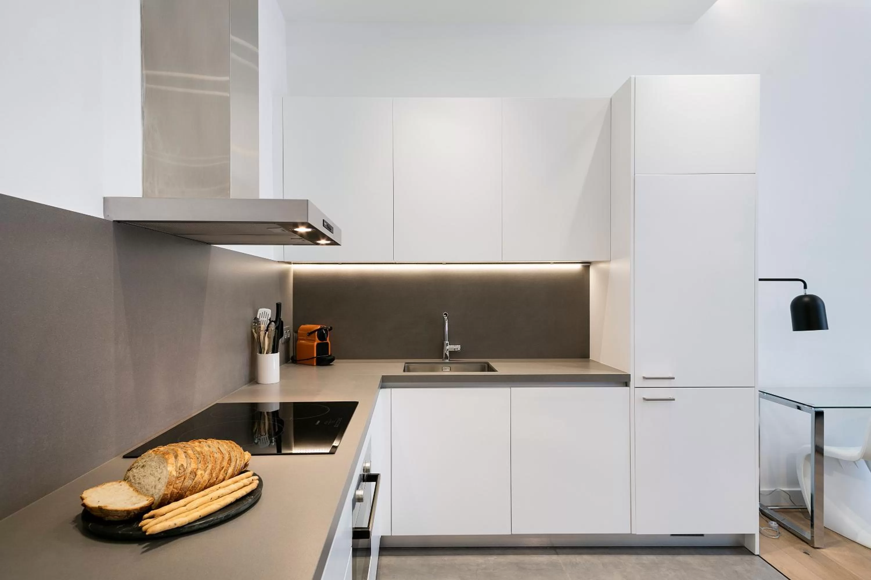 Kitchen or kitchenette in Murmuri Residence Mercader