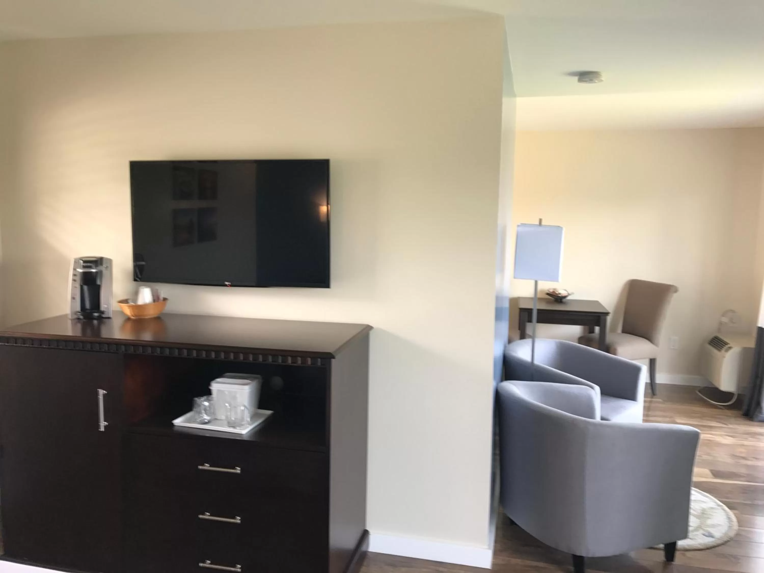 TV/Entertainment Center in Ledges By the Bay